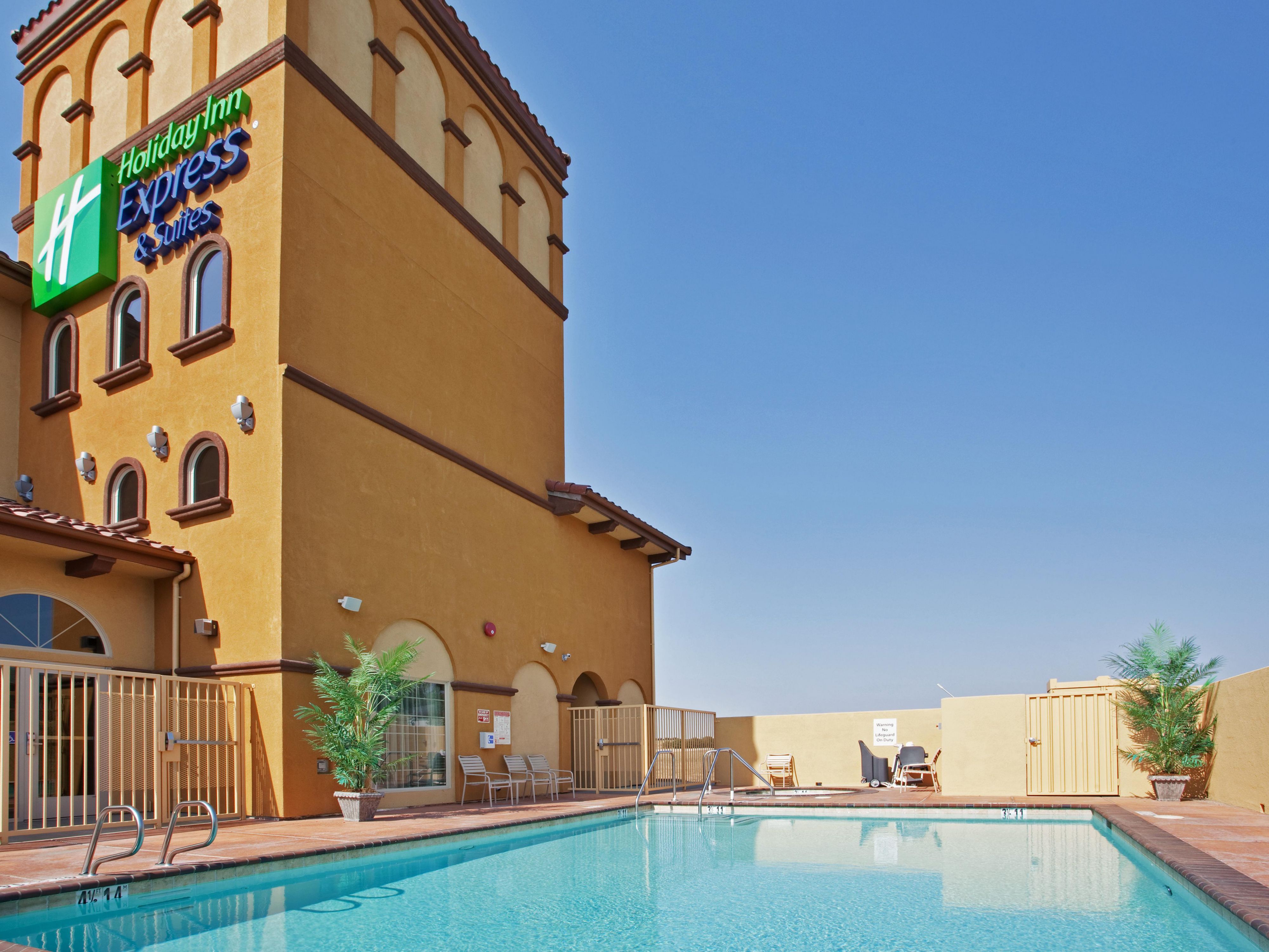 Heated outdoor pool at Holiday Inn Express & Suites Willows