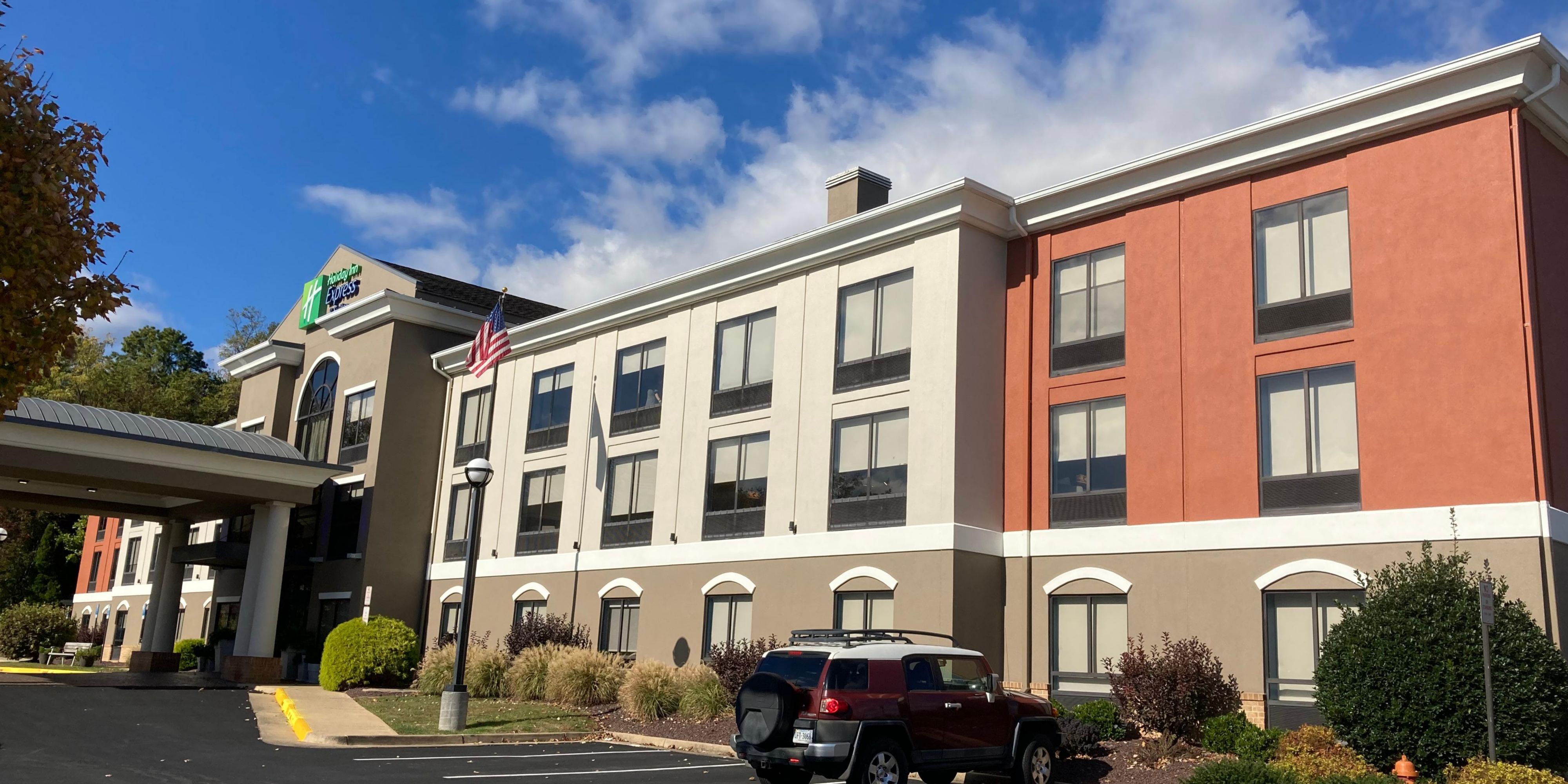 Holiday Inn Express & Suites Winchester