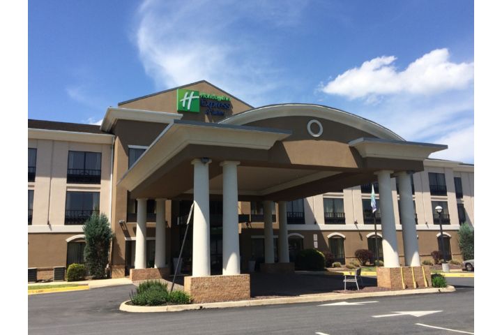 Holiday Inn Express & Suites Winchester