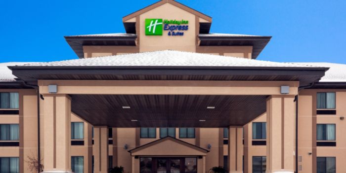 Holiday Inn Express & Suites Winner