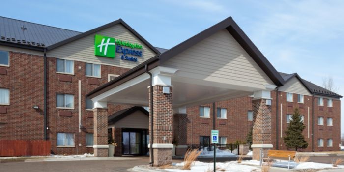 Holiday Inn Express & Suites St. Paul - Woodbury