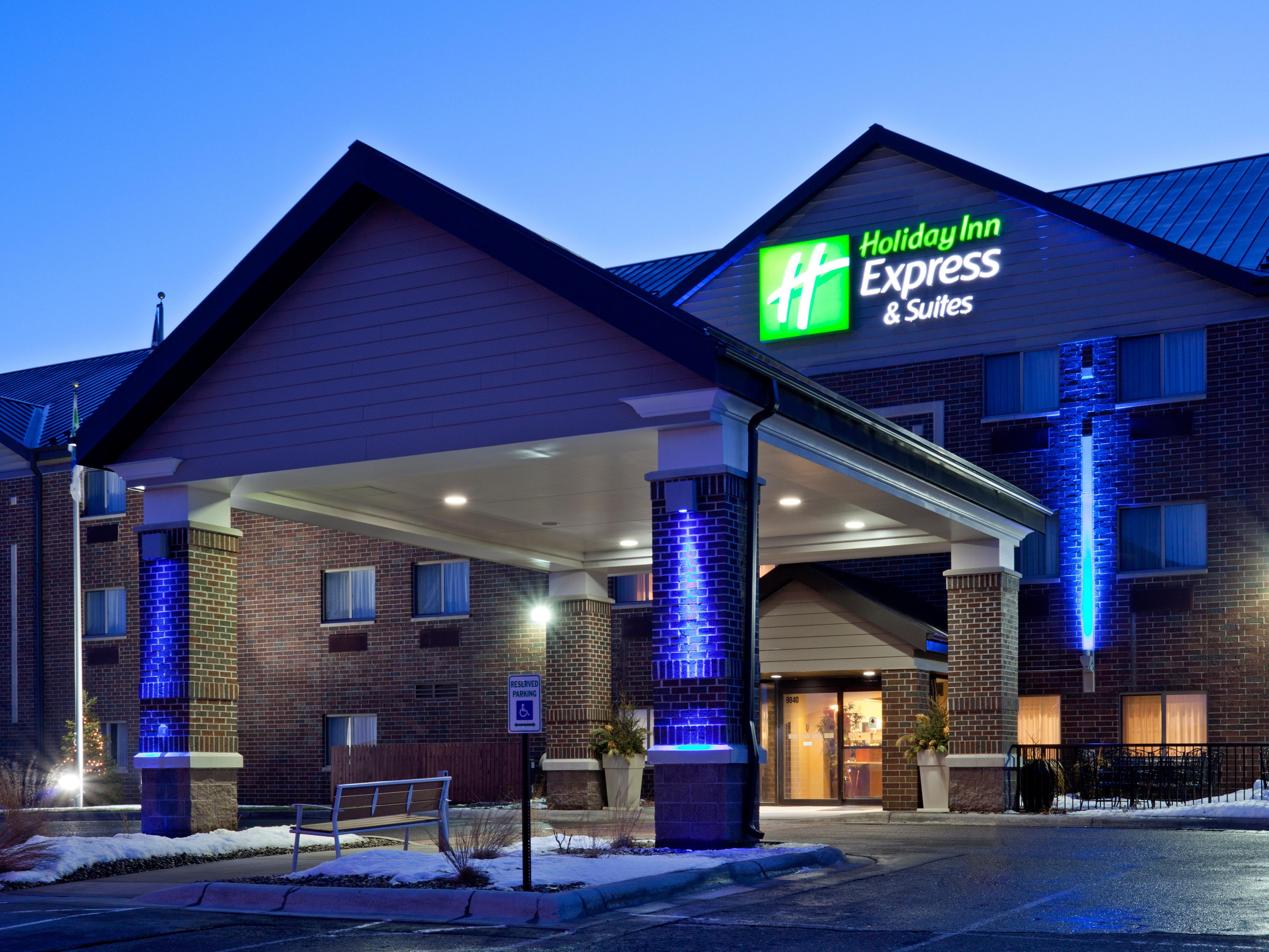 Hotels in Woodbury, MN Holiday Inn Express & Suites St. PaulWoodbury