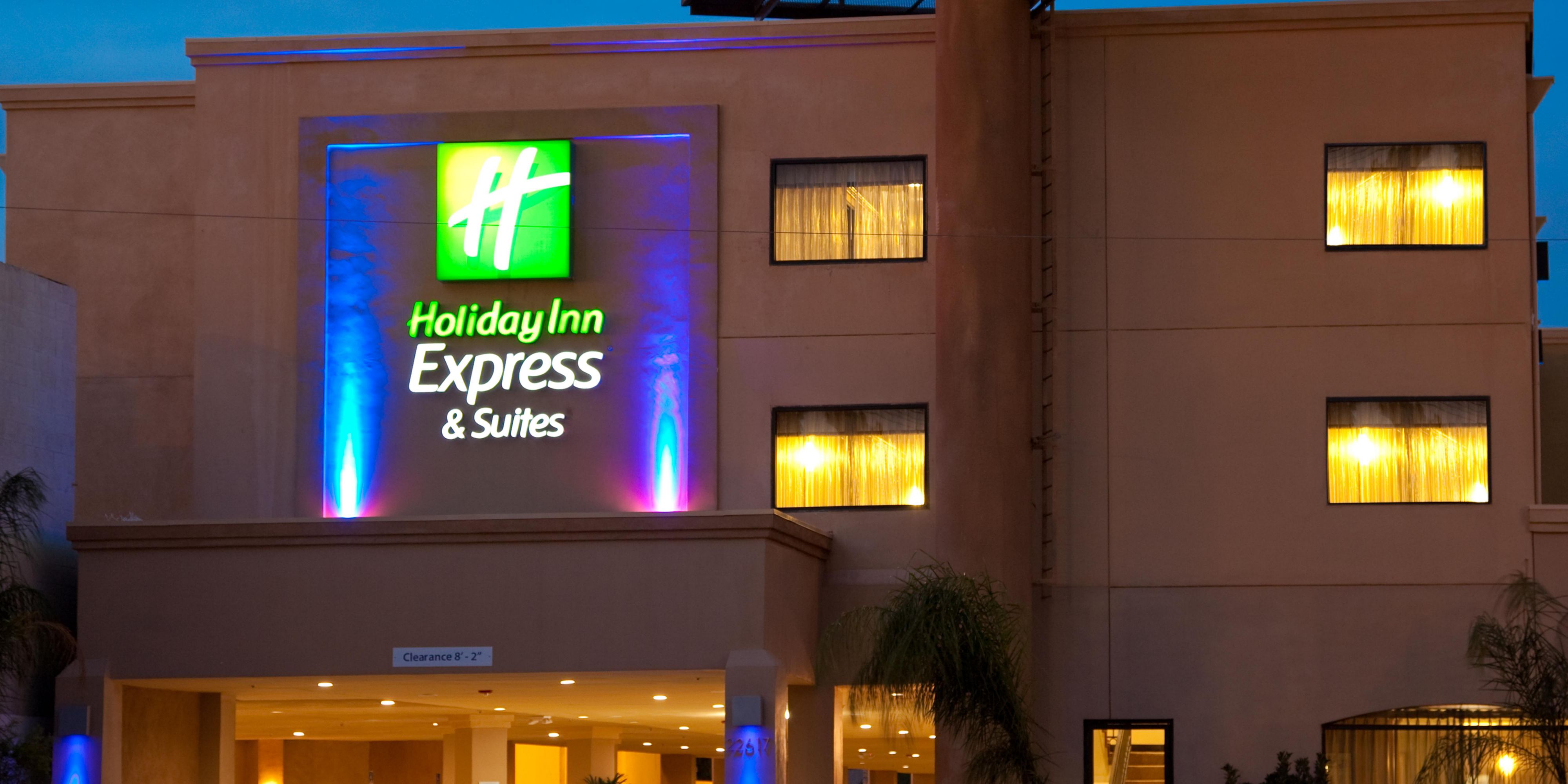 Holiday Inn Express & Suites Woodland Hills