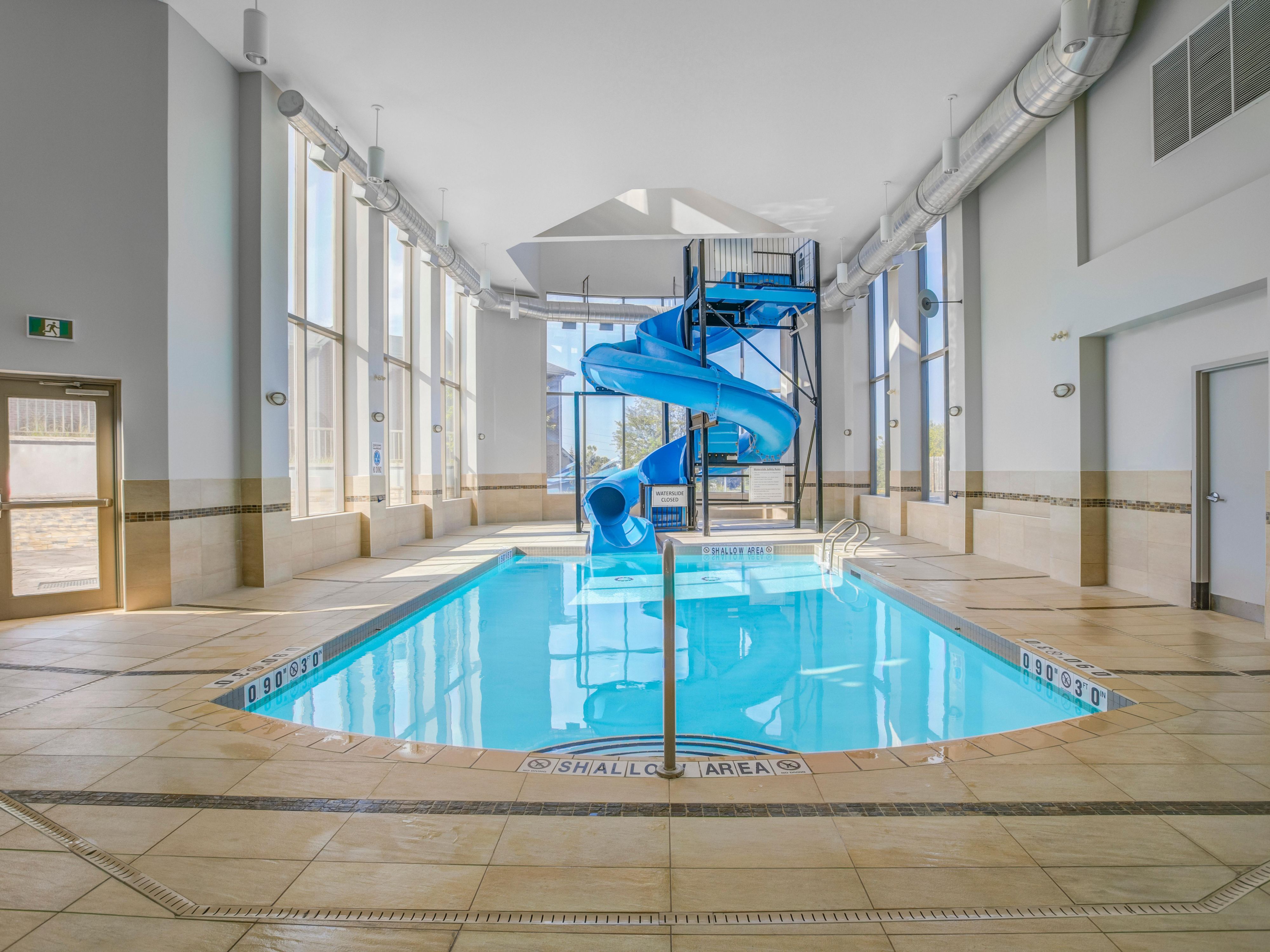 You and your kids will love our waterslide and our indoor pool! Call the hotel to check our opening hours.