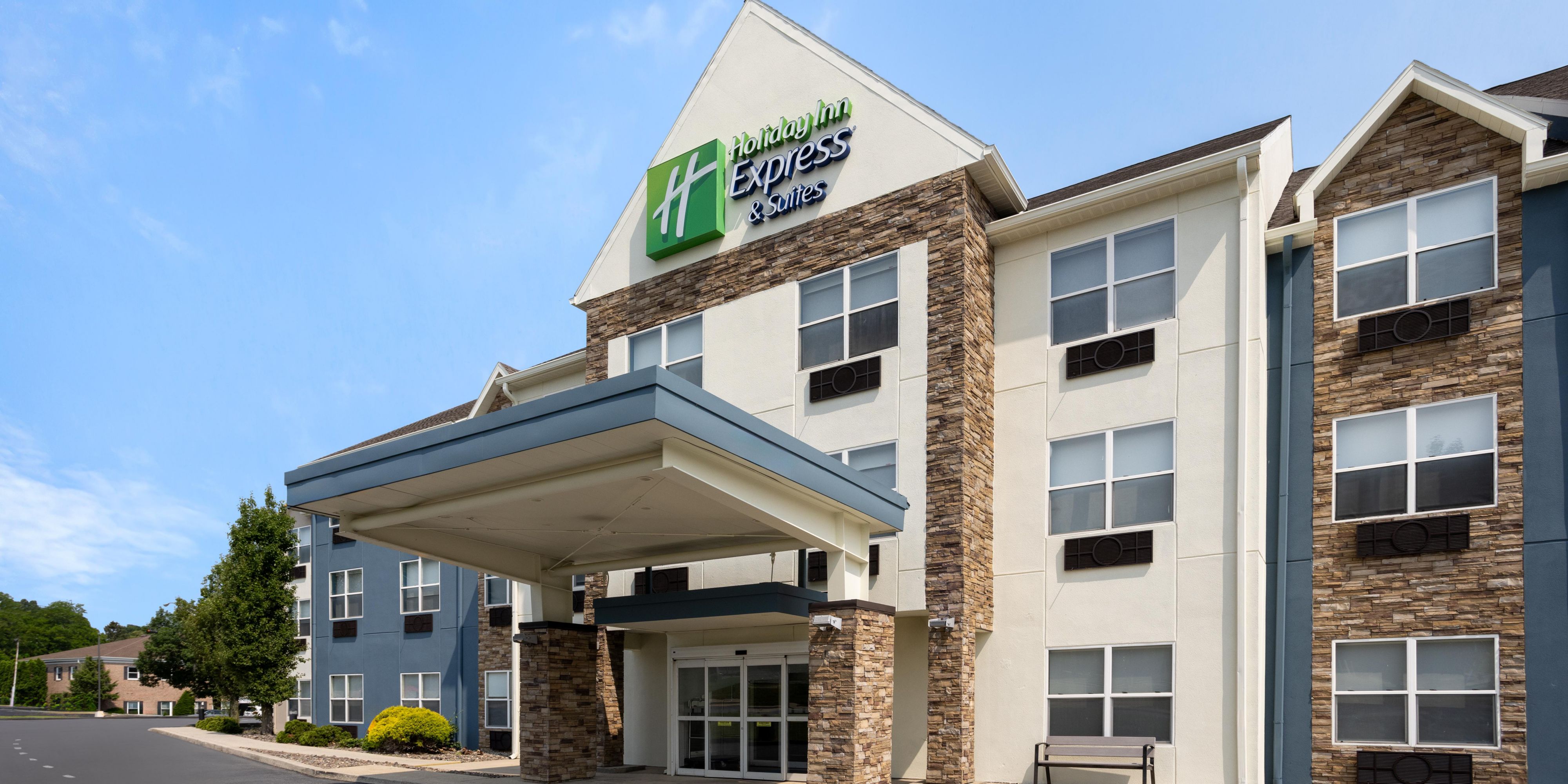 Holiday Inn Express & Suites Wyomissing