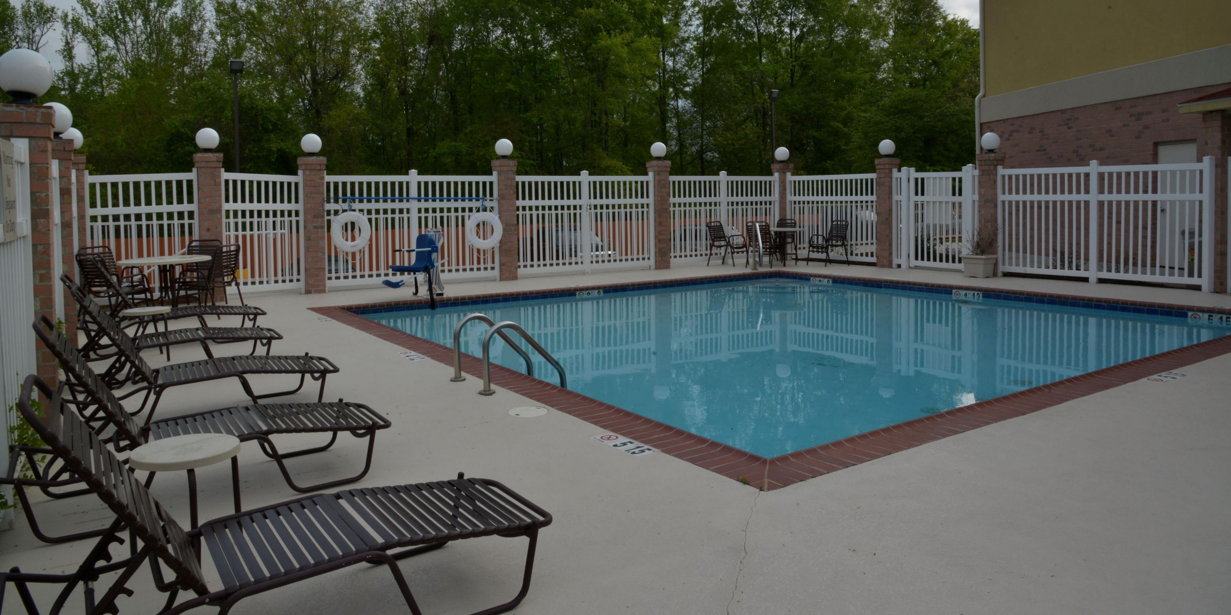 Holiday Inn Express Baton Rouge- Zachary wants you to enjoy the beautiful weather outside by the pool. Crystal clear water.