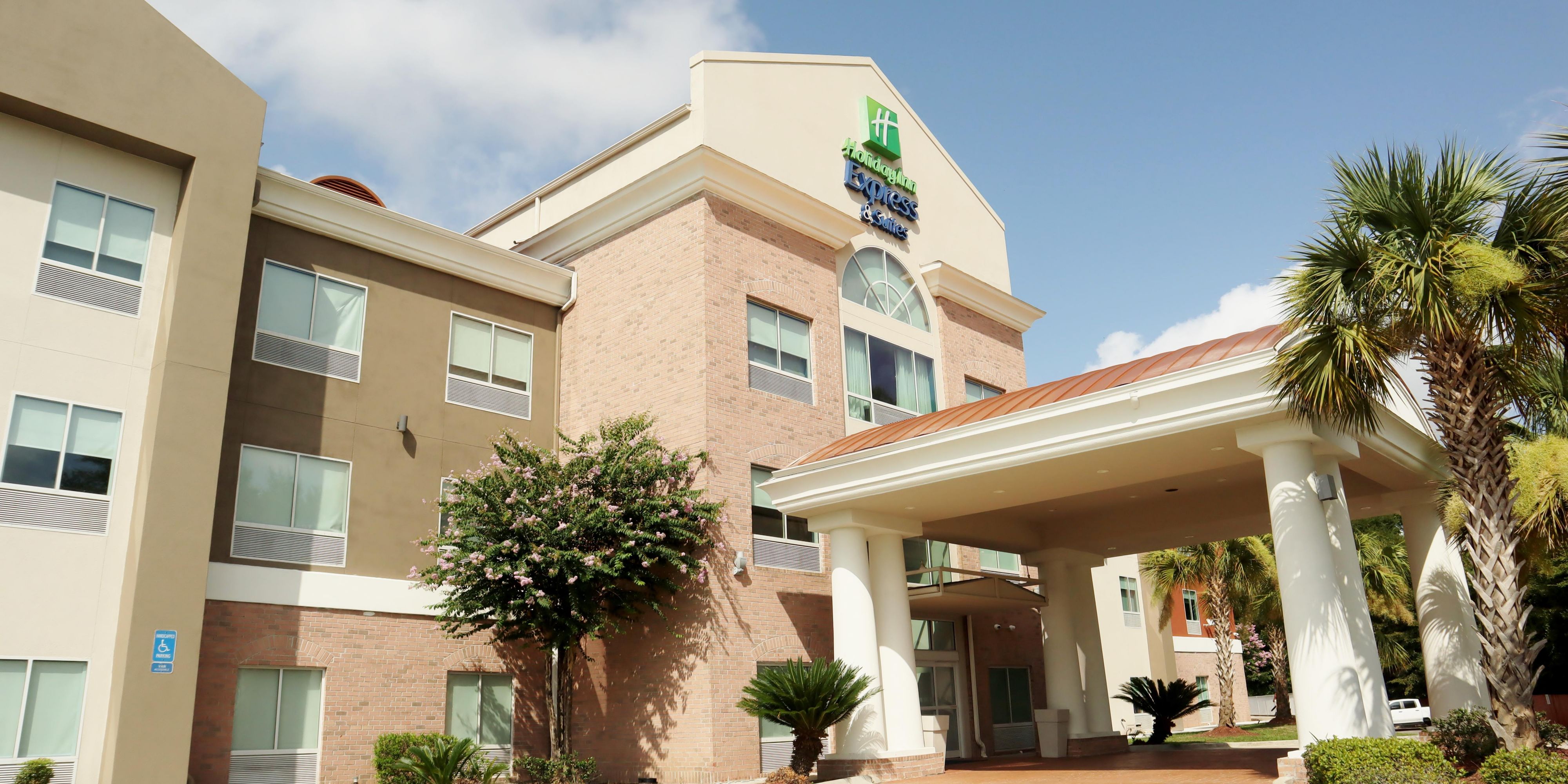 Holiday Inn Express & Suites Baton Rouge North