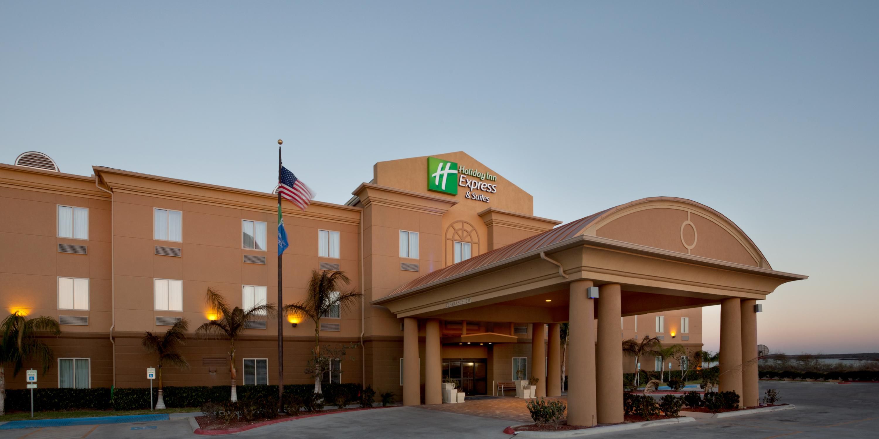 Holiday Inn Express & Suites Zapata