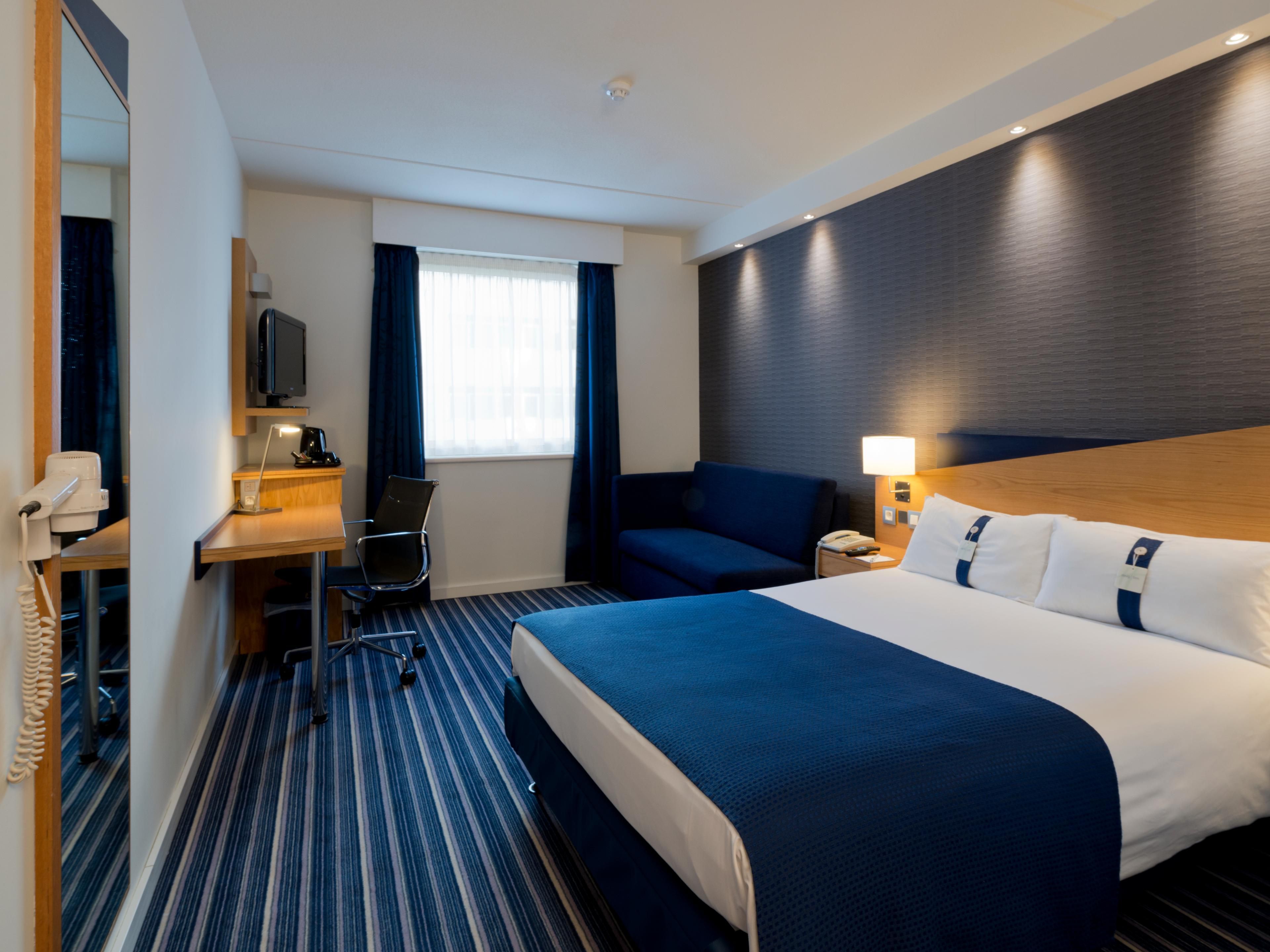 Relax and enjoy your room at the Holiday Inn Express Antwerp
