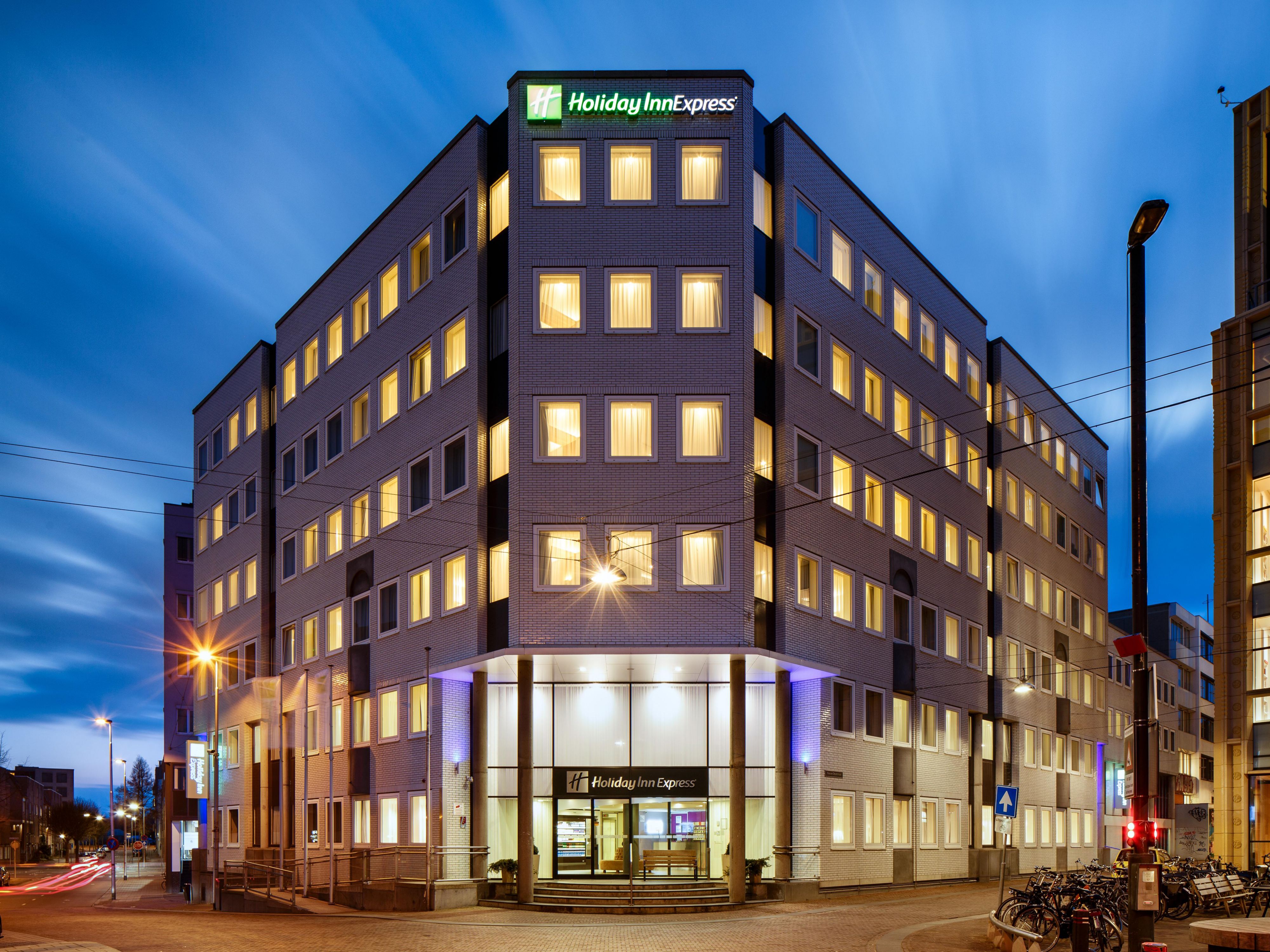 Budget Hotels in Arnhem, Netherlands | Holiday Inn Express Arnhem