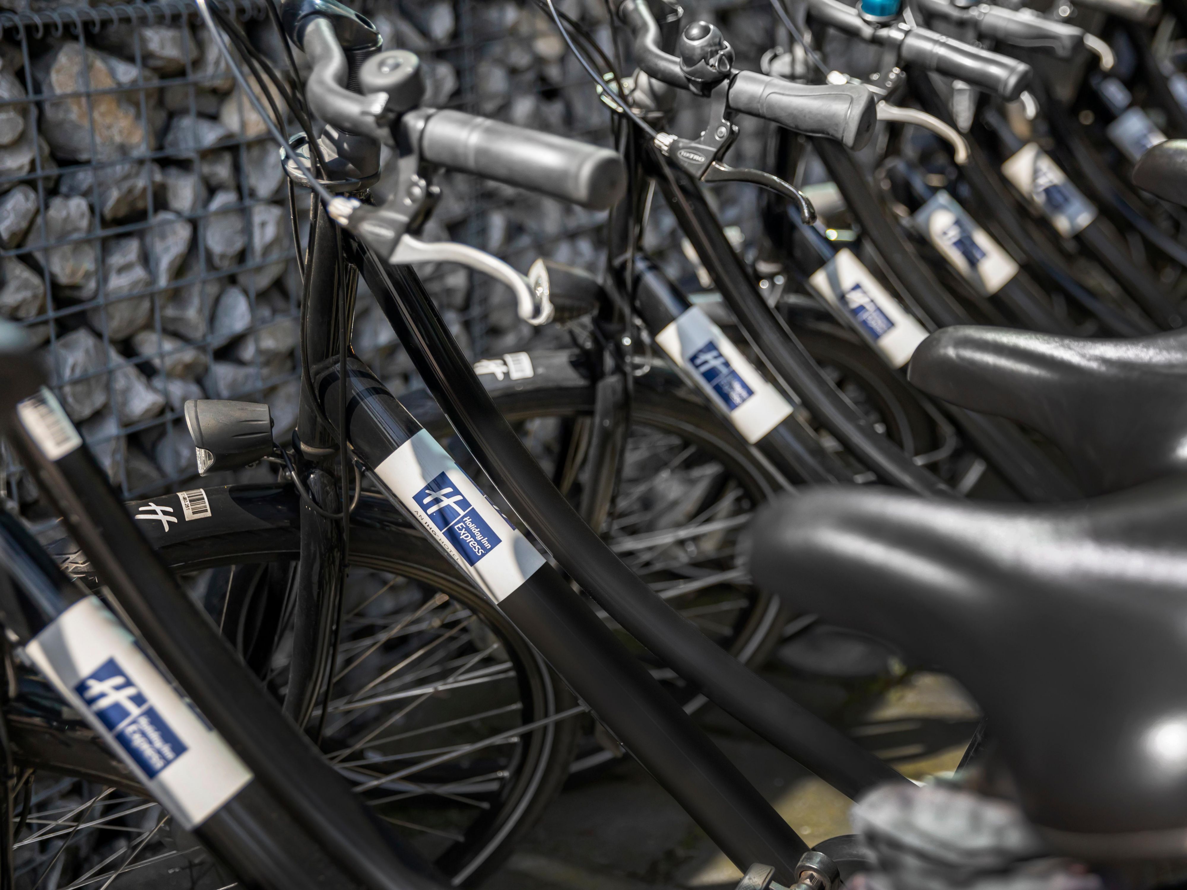 Explore the city of Arnhem like a local in an eco-friendly, active way. Our bikes are available at our reception. To guarantee availability, please reserve in advance.