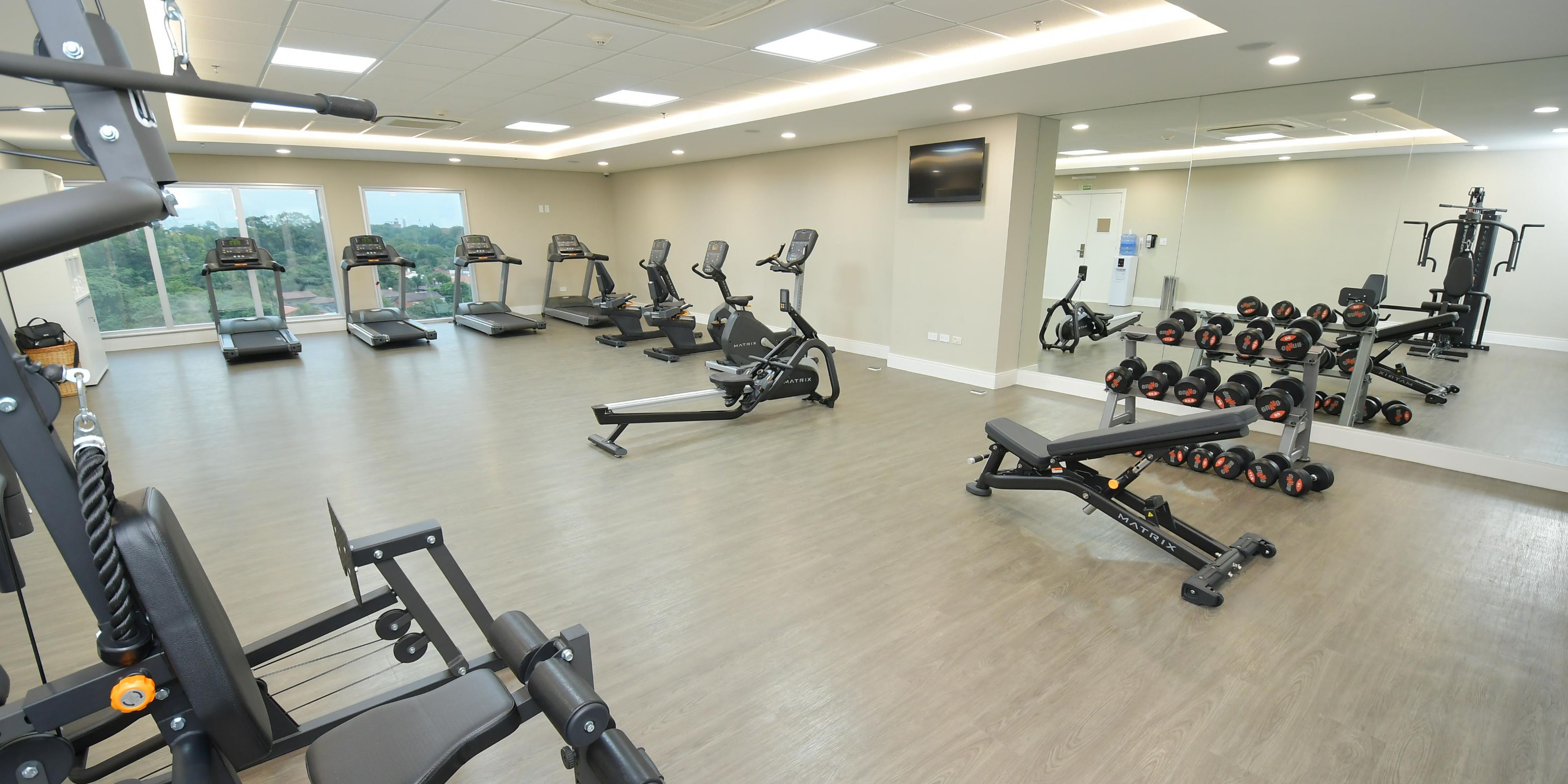 Don´t miss your daily healthy routine while enjoying our unparalleled view of the city in our fitness center located on the rooftop with last generation equipment such as elliptical machines, free weight, stationary bicycle and treadmill open from 05:30 AM to 11:00 PM