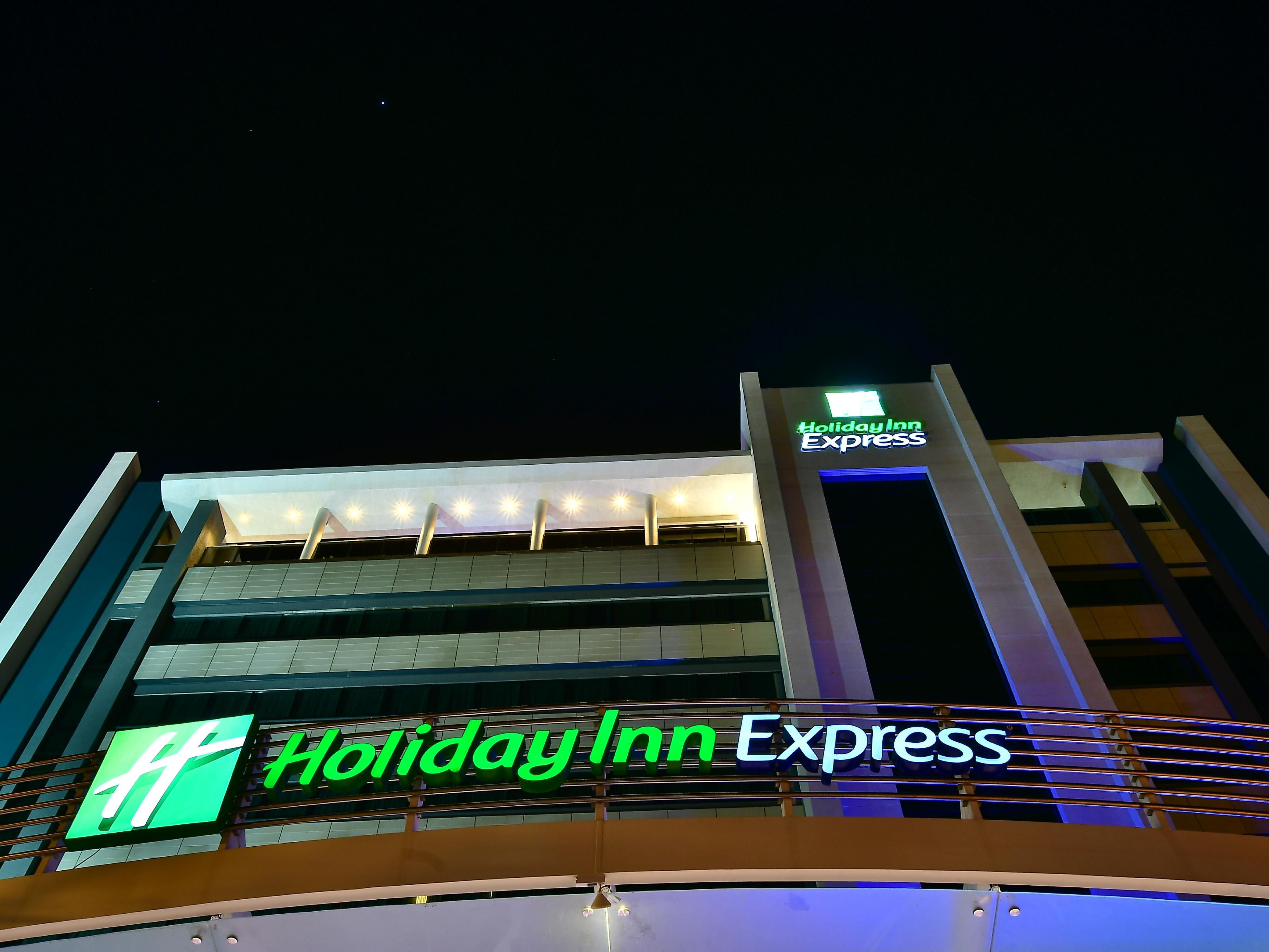 During this festive season, we warmly thank you for choosing to stay with us. May your holidays be filled with joy, peace, and memorable moments. Wishing you a Happy Christmas and a New Year full of health, happiness, and new adventures. We look forward to welcoming you again soon!