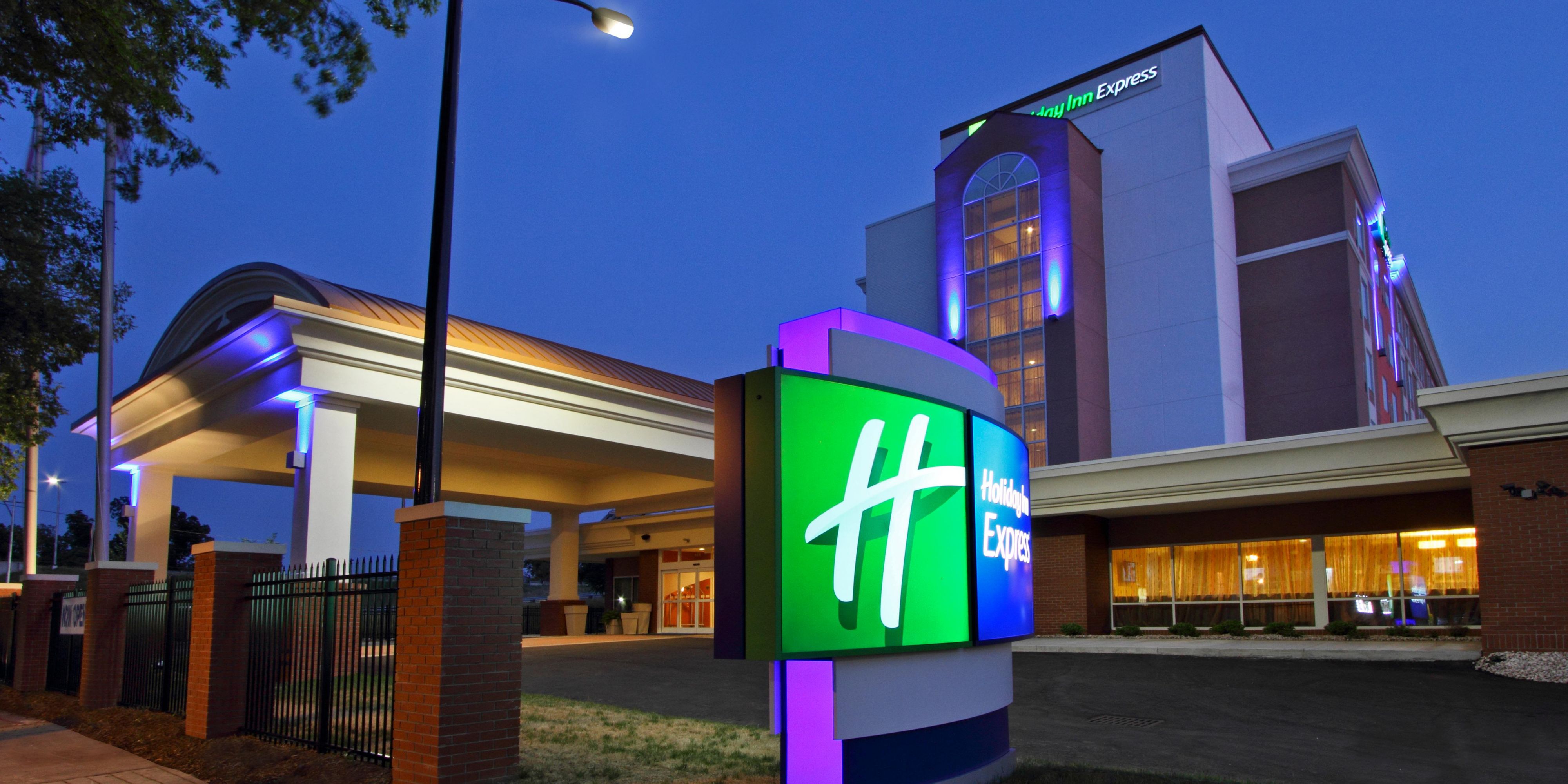 Pet Friendly Hotels Downtown Augusta | Holiday Inn Express Augusta