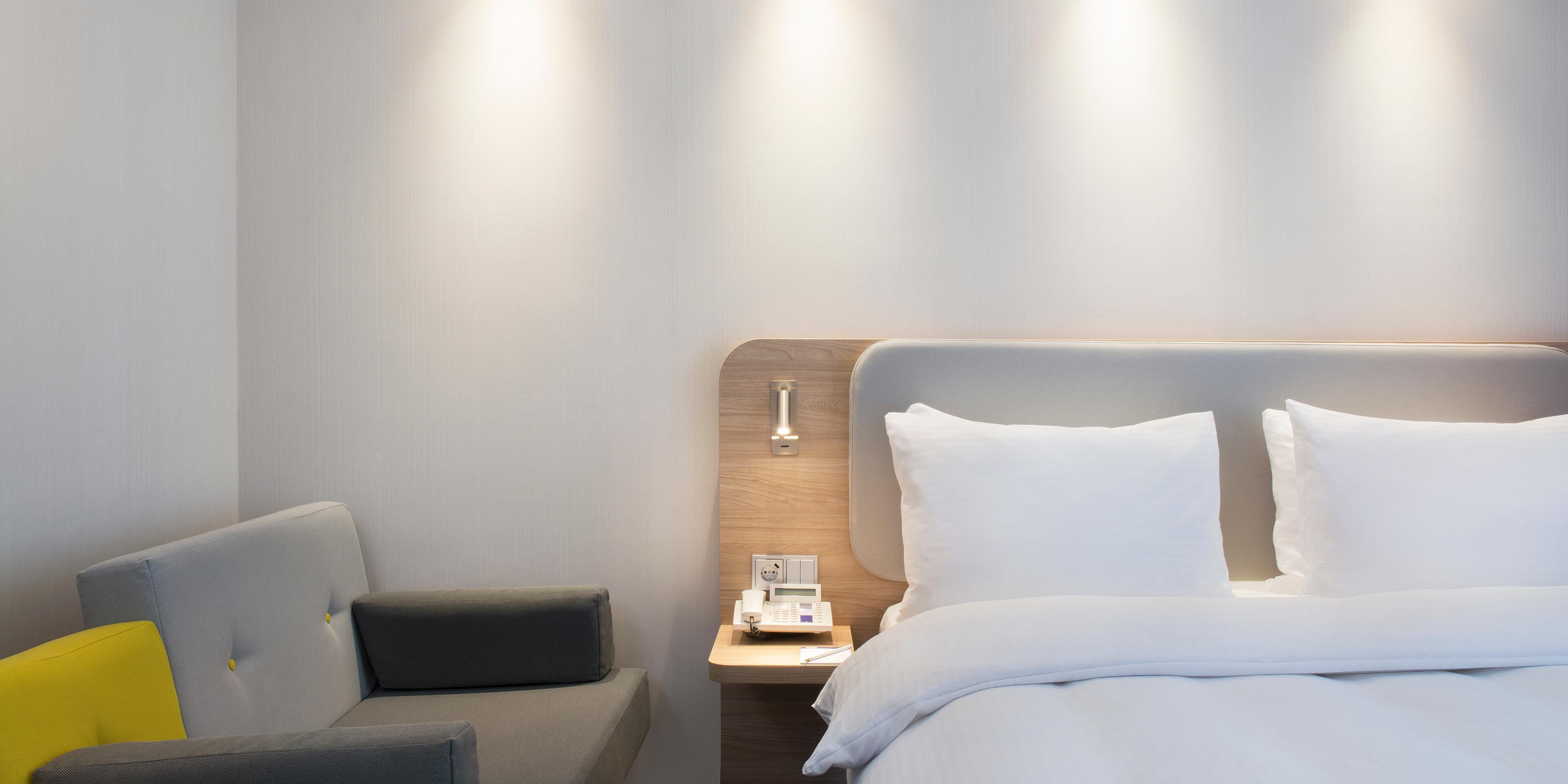 The Holiday Inn Express Baden-Baden offers something very special for families! Children up to 17 years of age stay free of charge in their parents' room*. And breakfast is also included for the children. 

*Free overnight stay with breakfast for children up to and including 17 years of age in their parents' room (depending on room capacity).