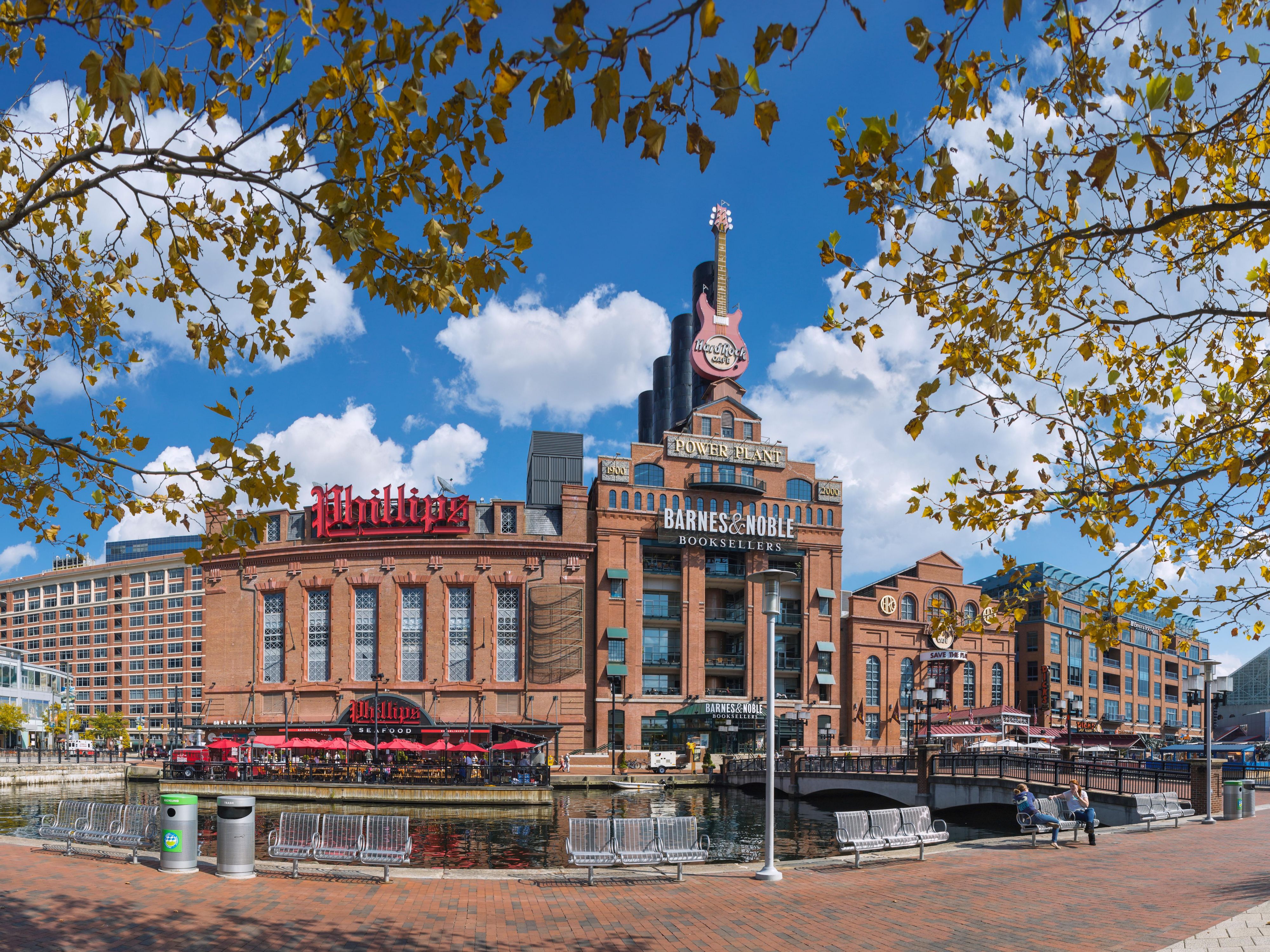Our hotel is steps from Horseshoe Casino, walking distance to M&T Bank Stadium and Camden Yards, and surrounded by the city's best restaurants, coffee shops, and shopping spots. Explore Baltimore's Inner Harbor attractions like the National Aquarium and Maryland Science Center during your stay.
