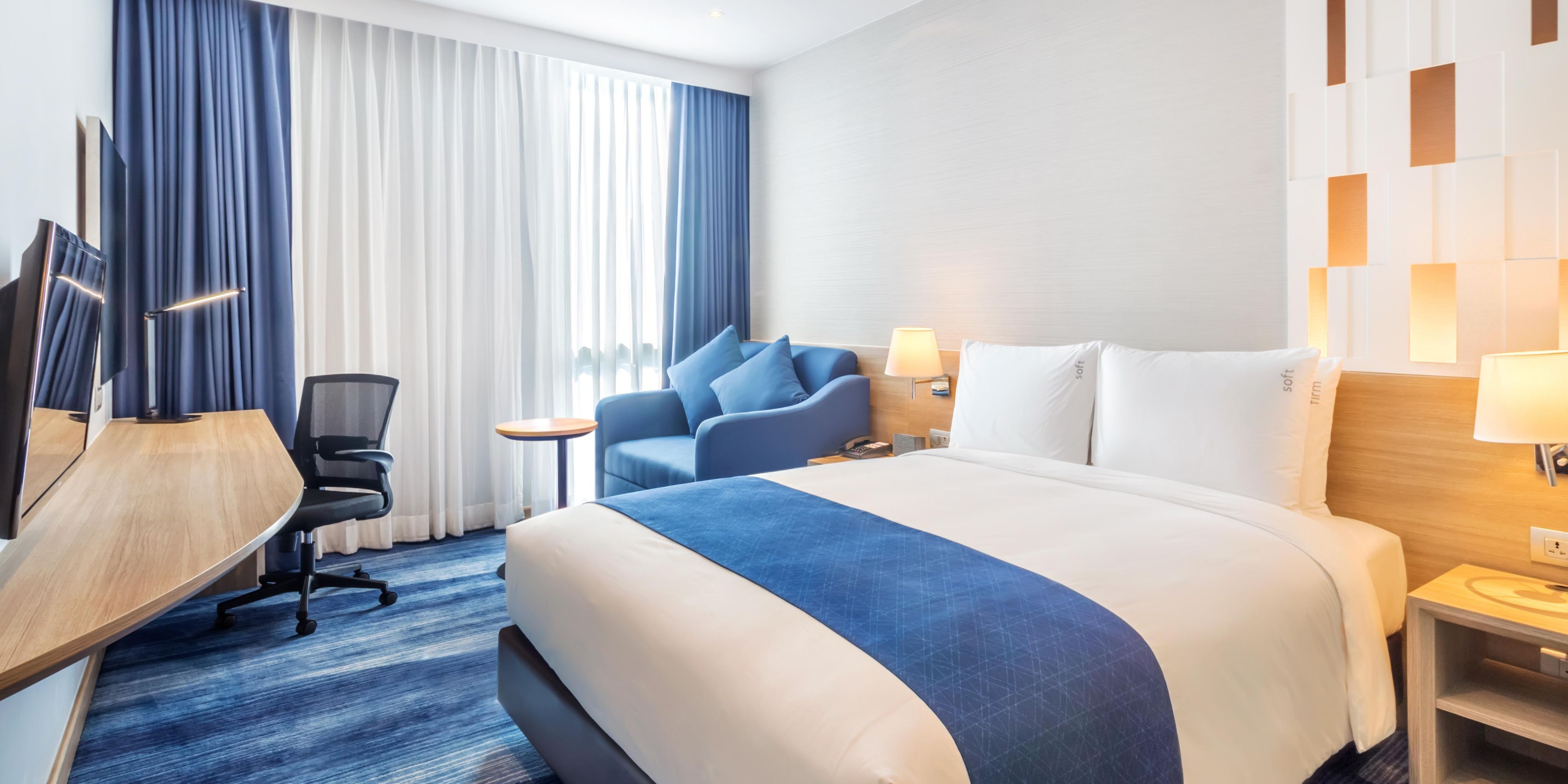 Holiday Inn Express Bangkok Soi Soonvijai Hotel By Ihg