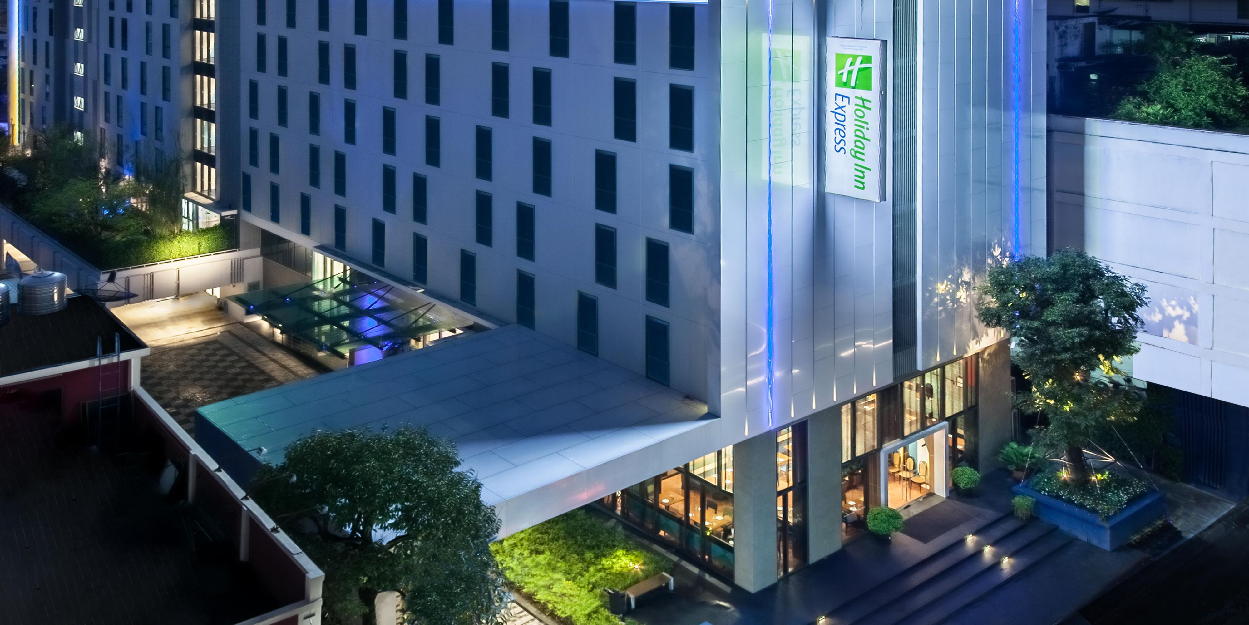 Holiday Inn Express Bangkok Soi Soonvijai Bangkok Thailand