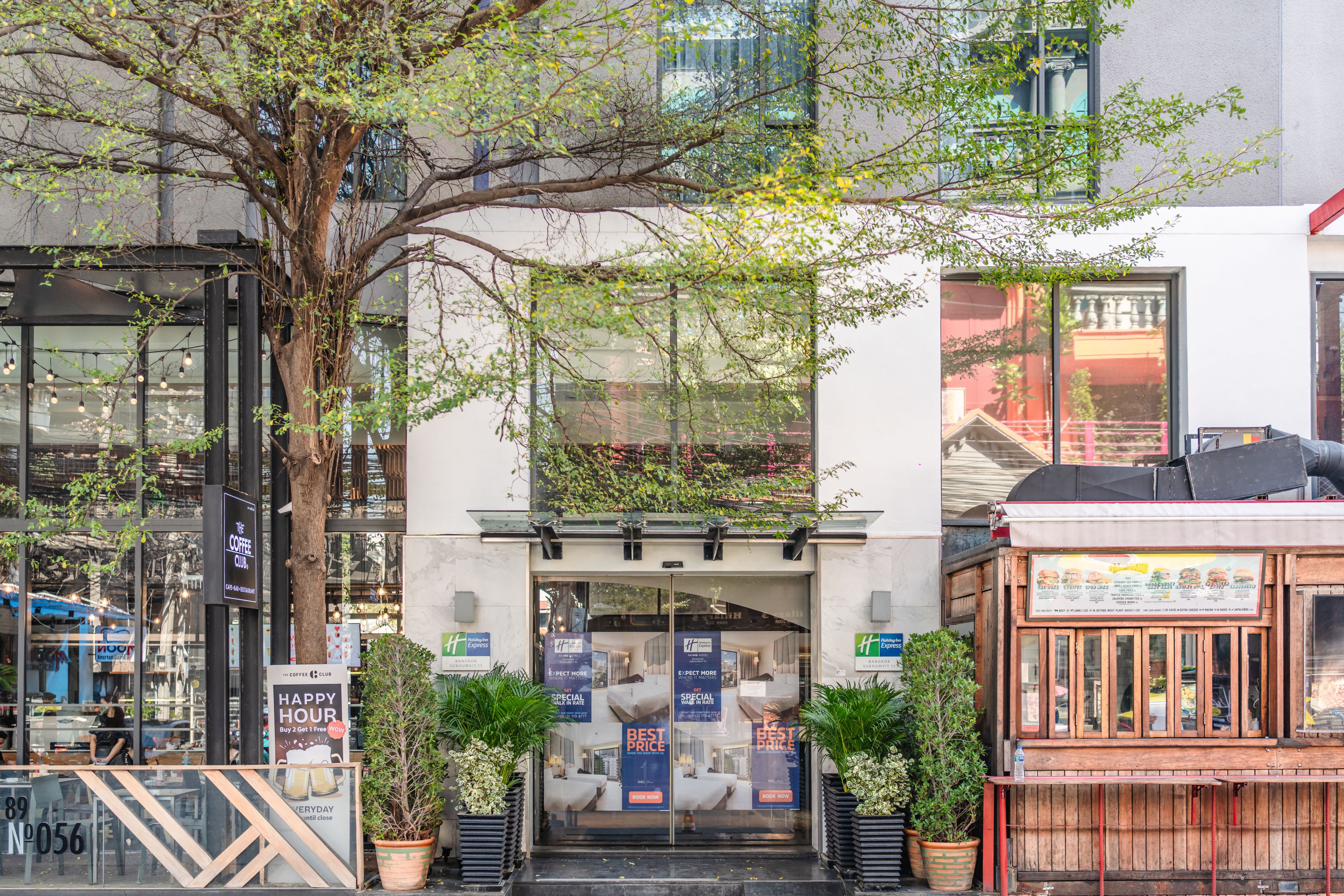 曼谷素坤逸11智选假日酒店