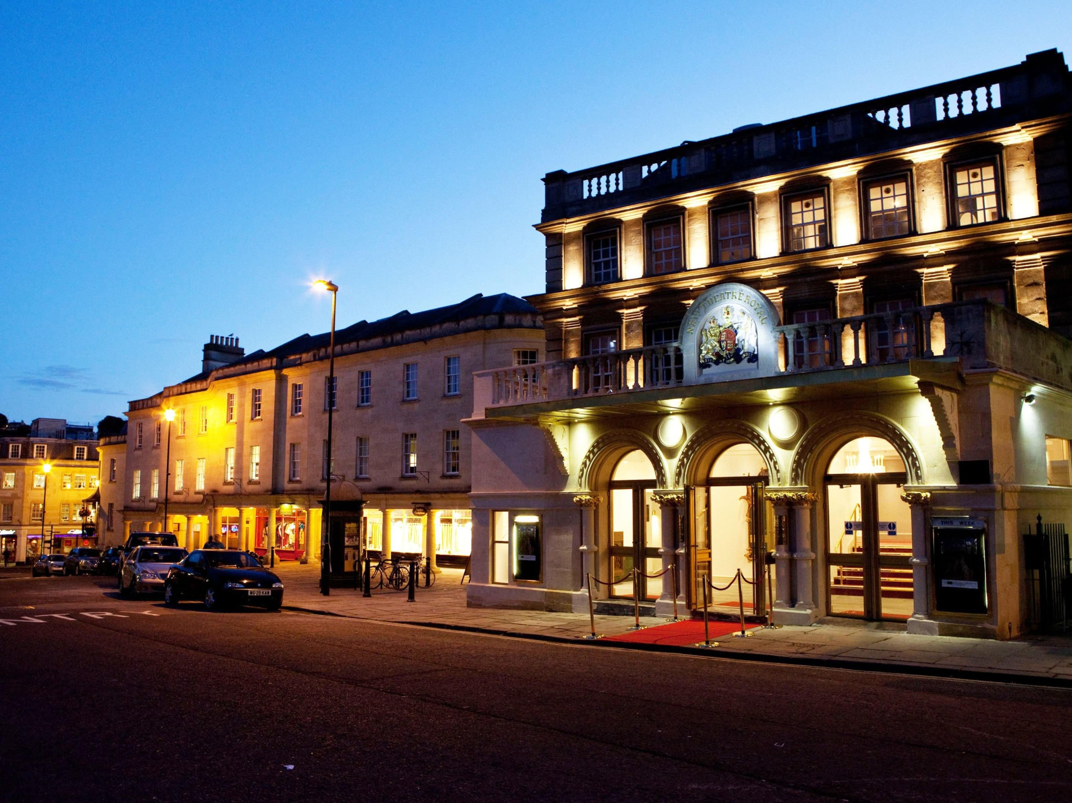 Attending a show at the Theatre Royal? Book our hotel to make a night of it. We are 10 minutes away with breakfast included.