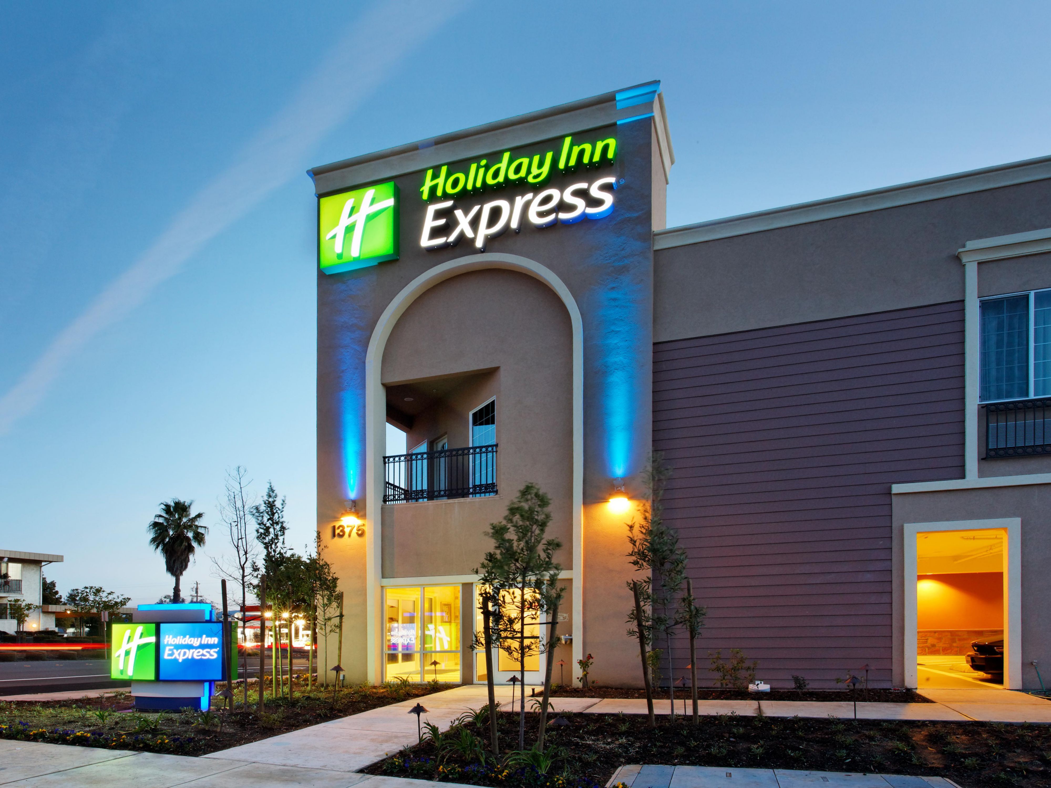 Hotels Napa Valley Near Oakland Airport Holiday Inn Express Benicia