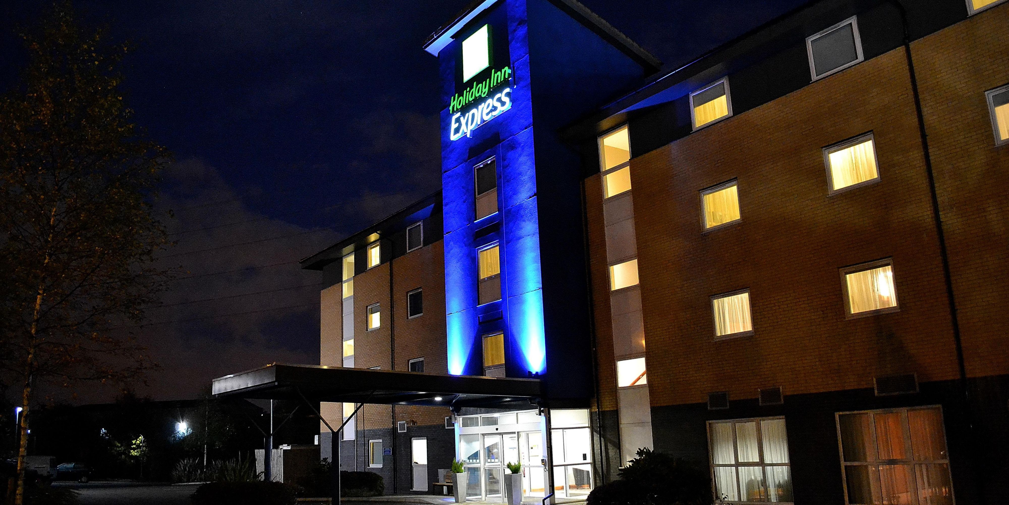 Holiday Inn Express Birmingham - Star City