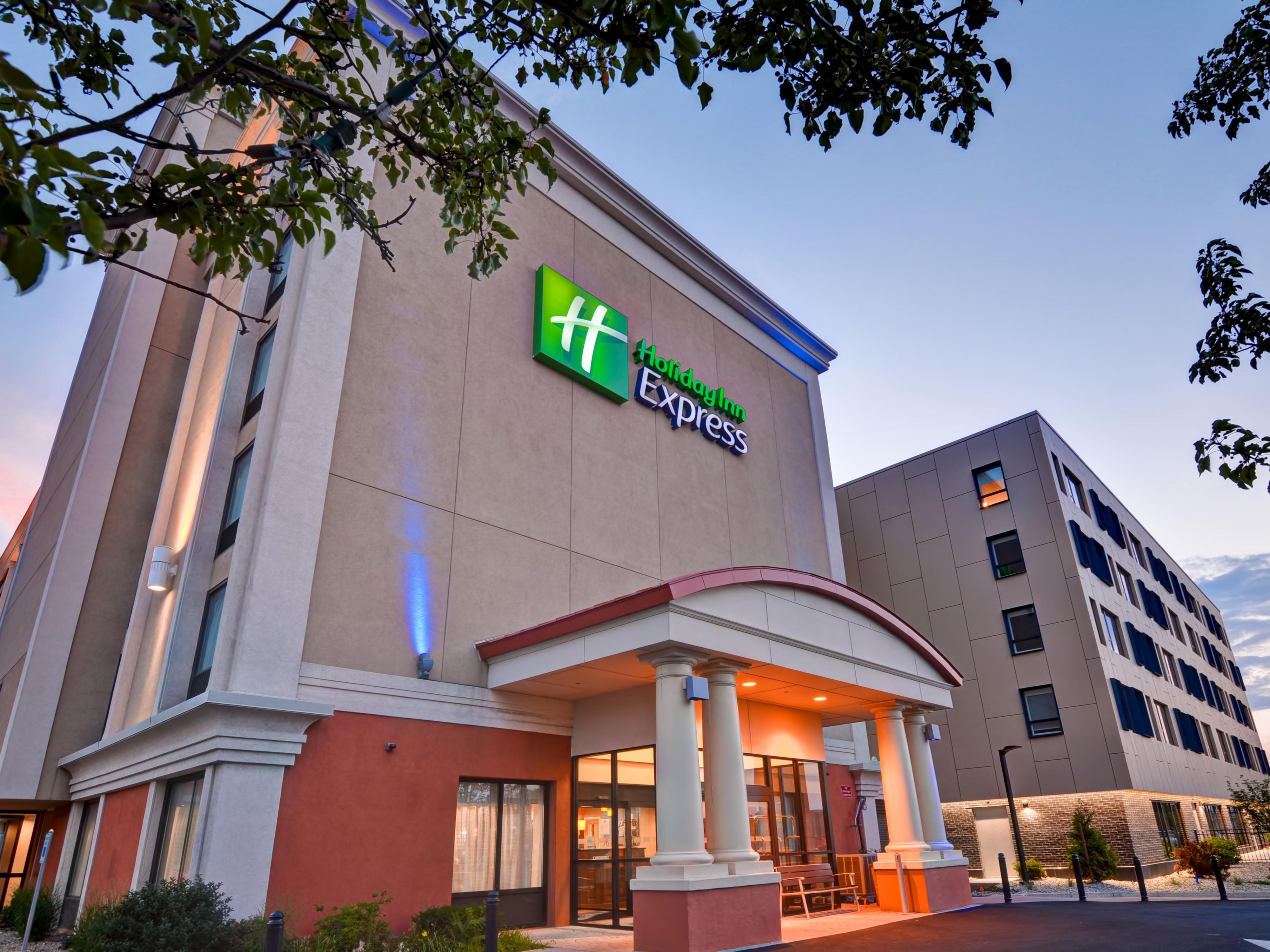 Holiday Inn Express Boston Hotel by IHG