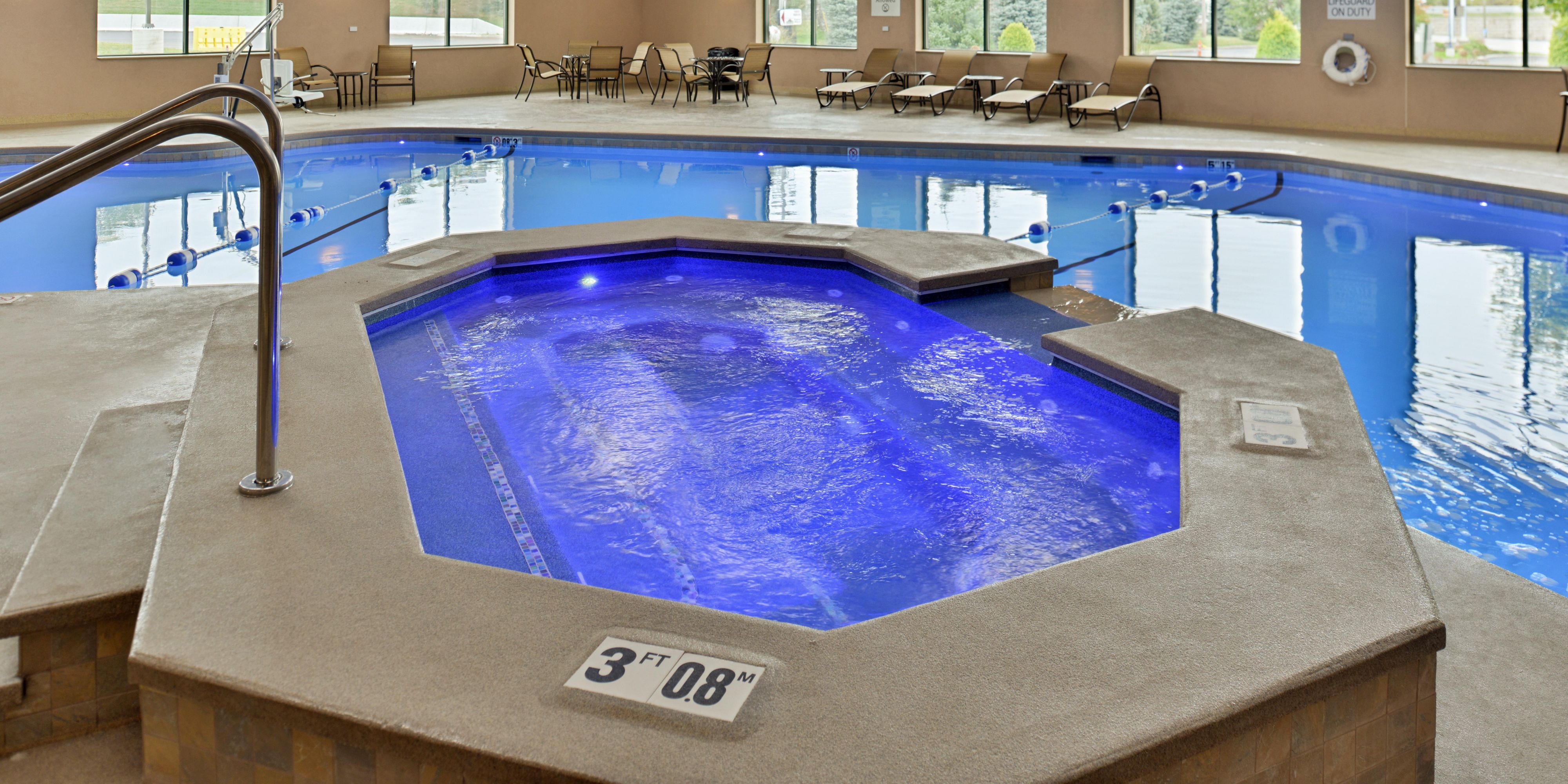 Holiday Inn Express Breezewood Hotel By Ihg