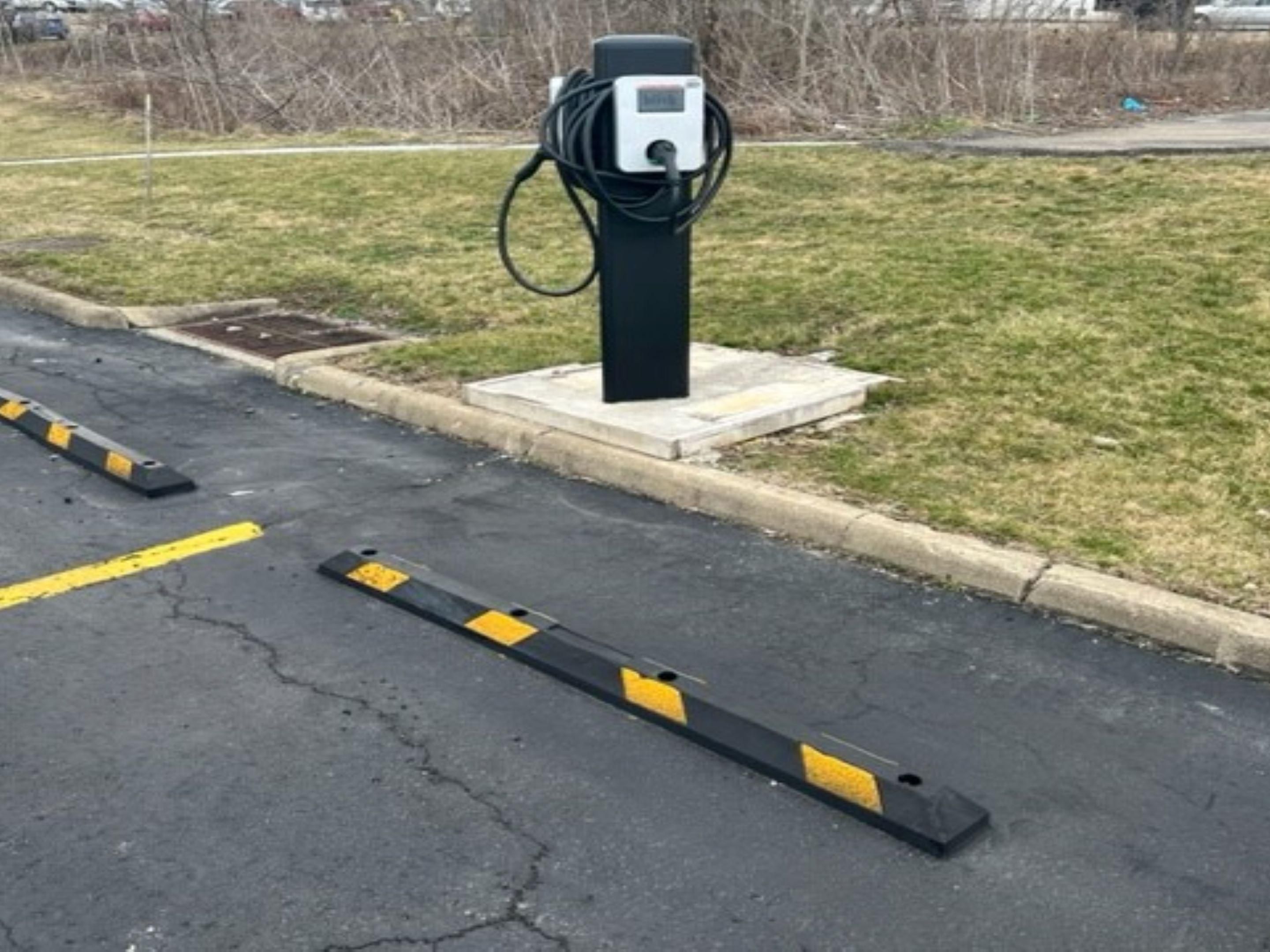 Dual Electric Car Charger is available for our guests in our parking lot for your convenience of charging your car while you stay with us!