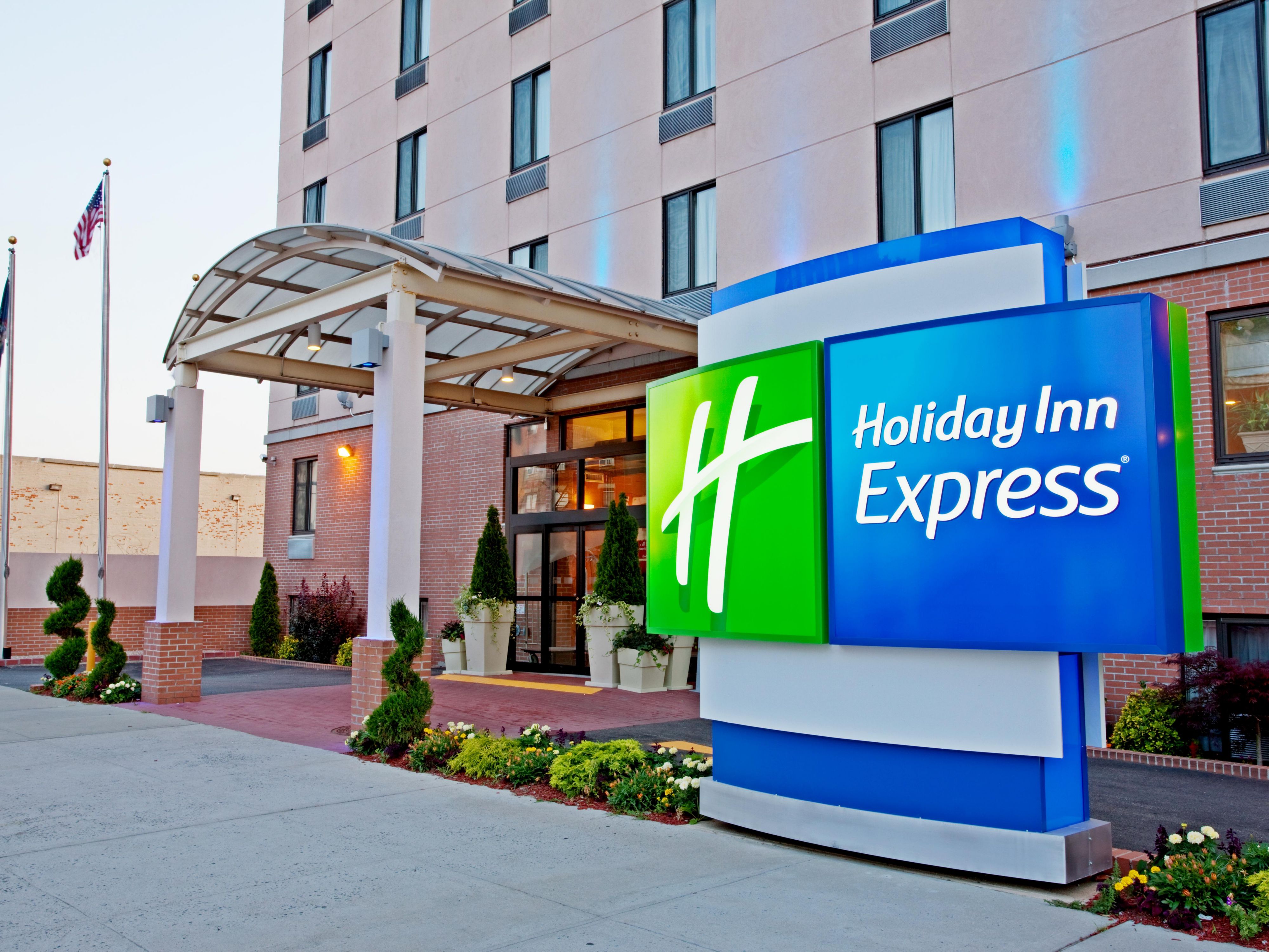 holiday inn express new york-brooklyn an ihg hotel