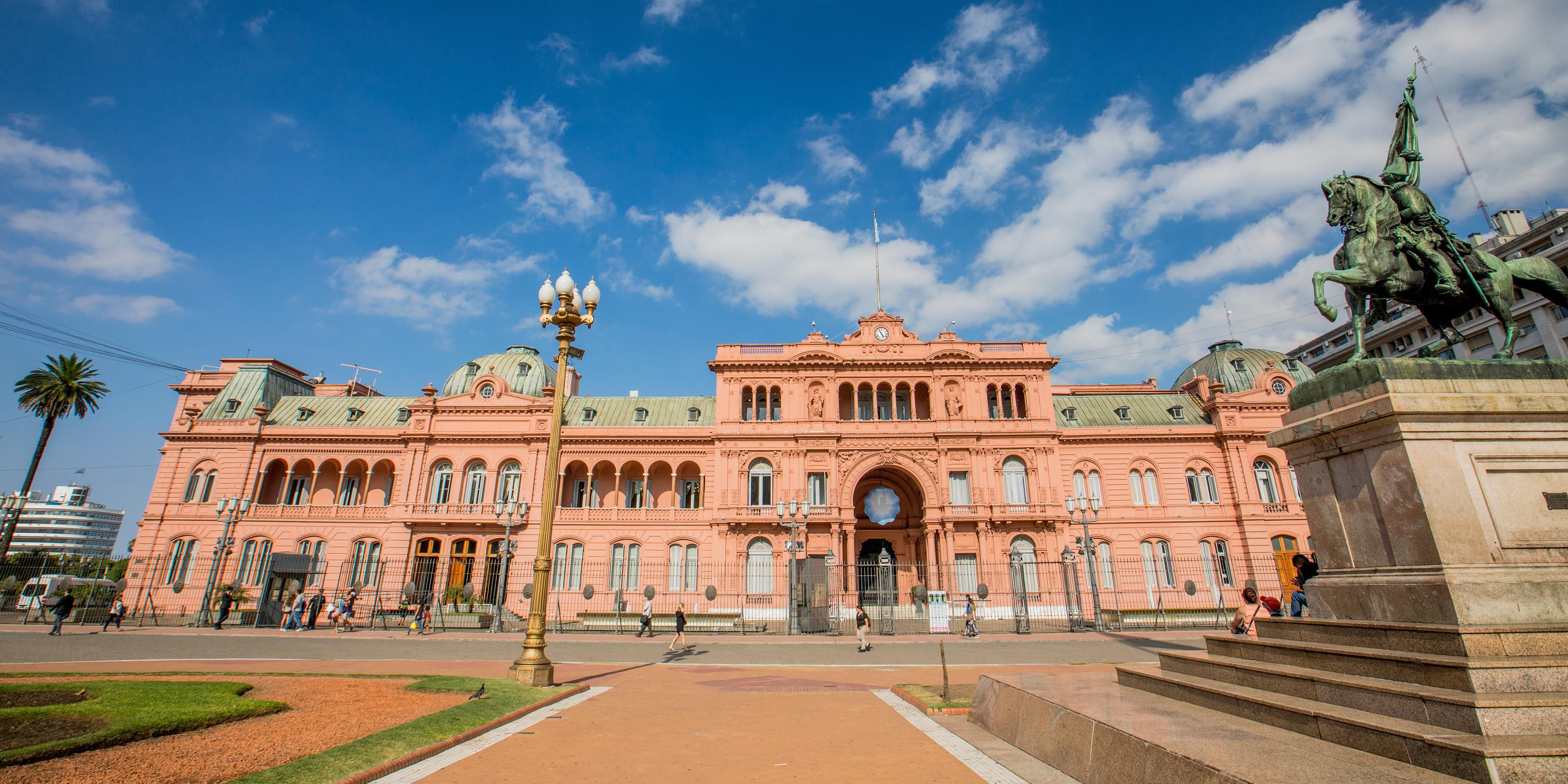 It is the house of government of Argentina and where the office of the President is located. It is emplaced in the Plaza de Mayo, one of the most recognized spaces in the country's history. There is also the Casa Rosada museum, which consists of a journey through the 200 years of Argentine history from the May Revolution of 1810 until today.