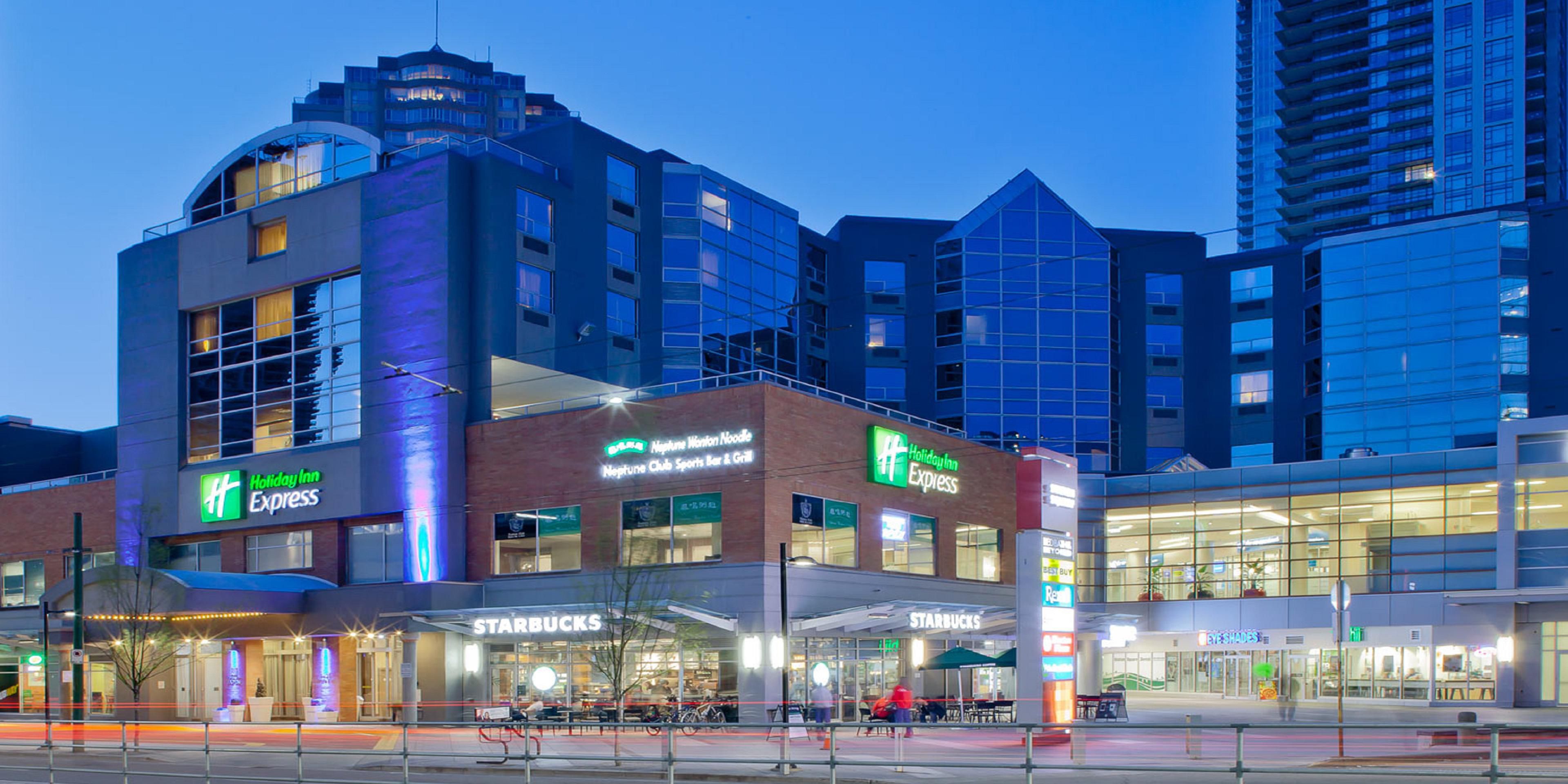 Did you know that our guests receive free parking in Vancouver's bustling Metrotown? Access parking from the front of the hotel on Central Boulevard. Please note that parking is restricted to vehicles 6'8" in height or less.