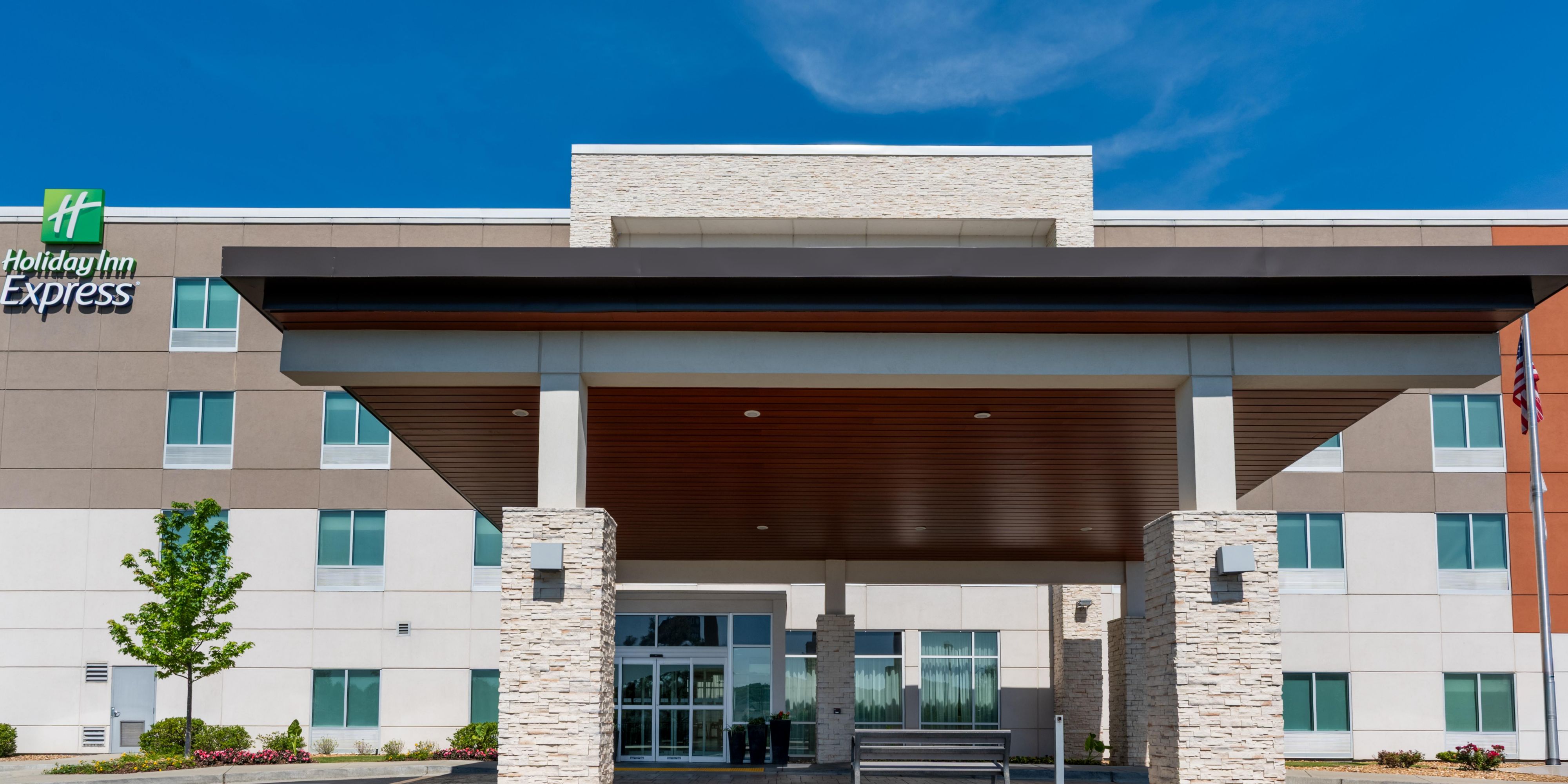 Holiday Inn Express Calhoun South