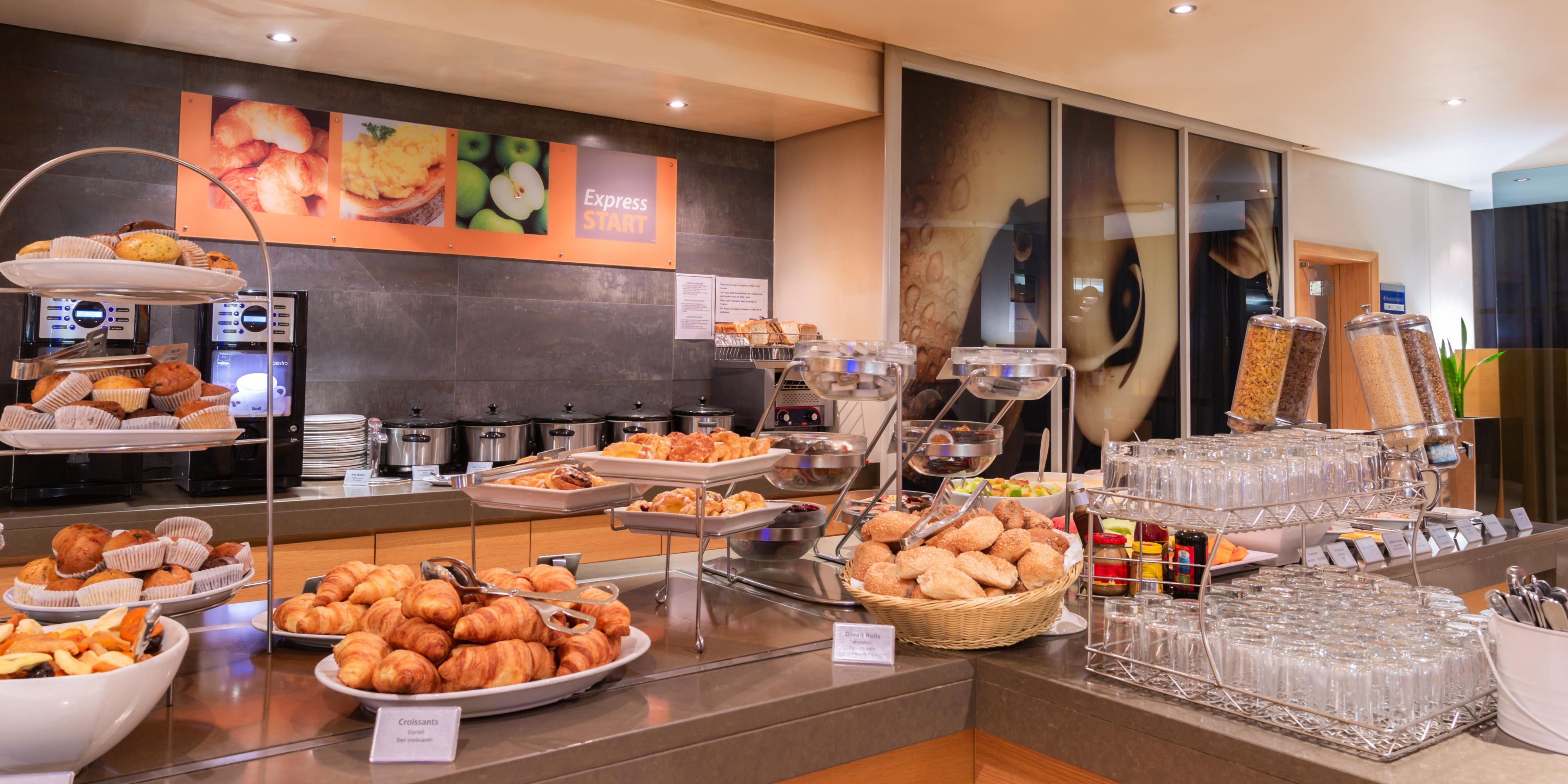 Each morning, you can enjoy a Complimentary Express Start Breakfast buffet in our Great Room. Choose from a selection of 5 hot items, including scrambled eggs and bacon, as well as a full Continental breakfast offering, featuring cereals, pastries, cold meats, cheeses, jams, tea, coffee, hot chocolate and more. Good Morning!
