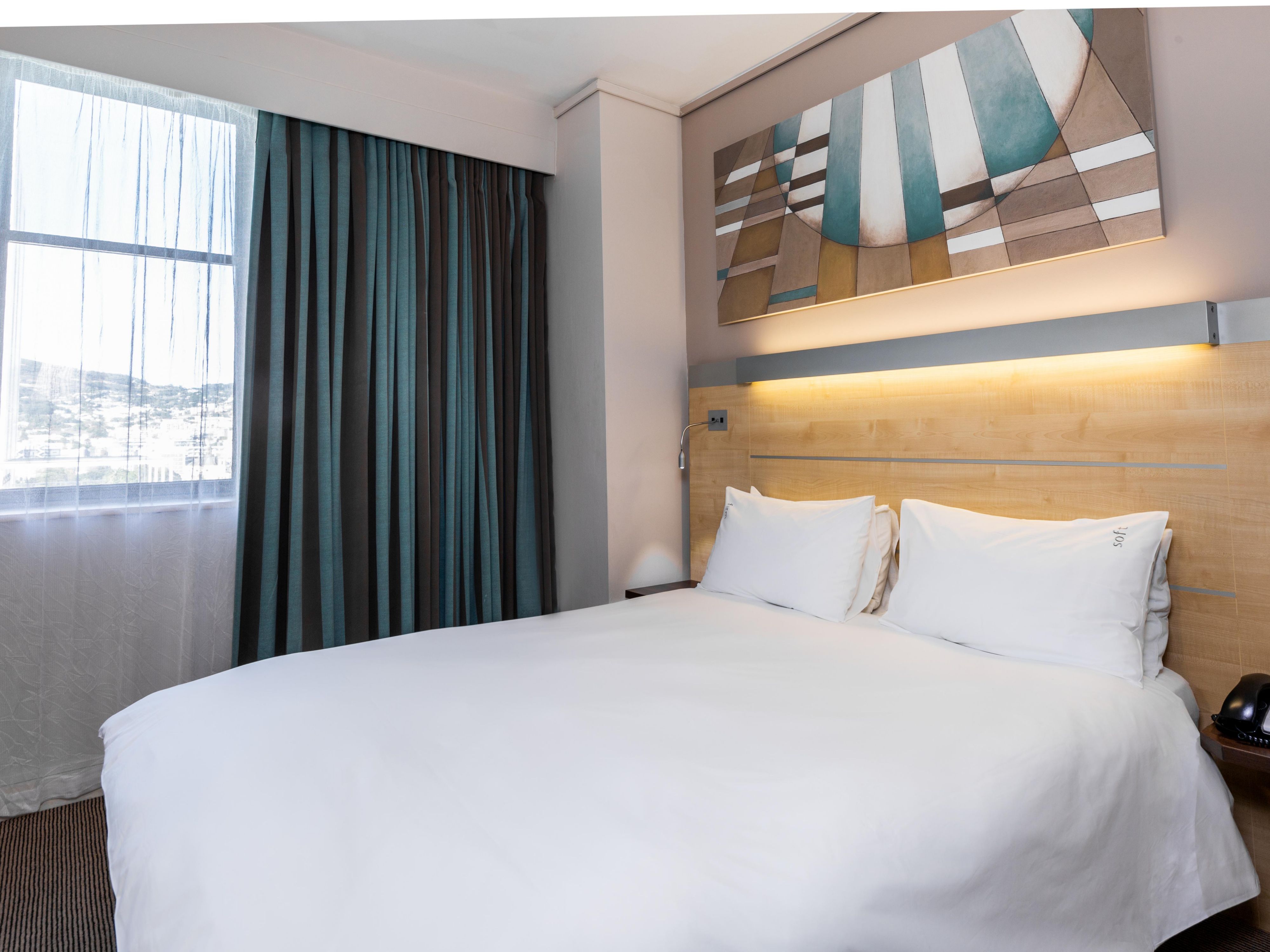 Holiday Inn Express Cape Town City Centre Guest Room Suite Options