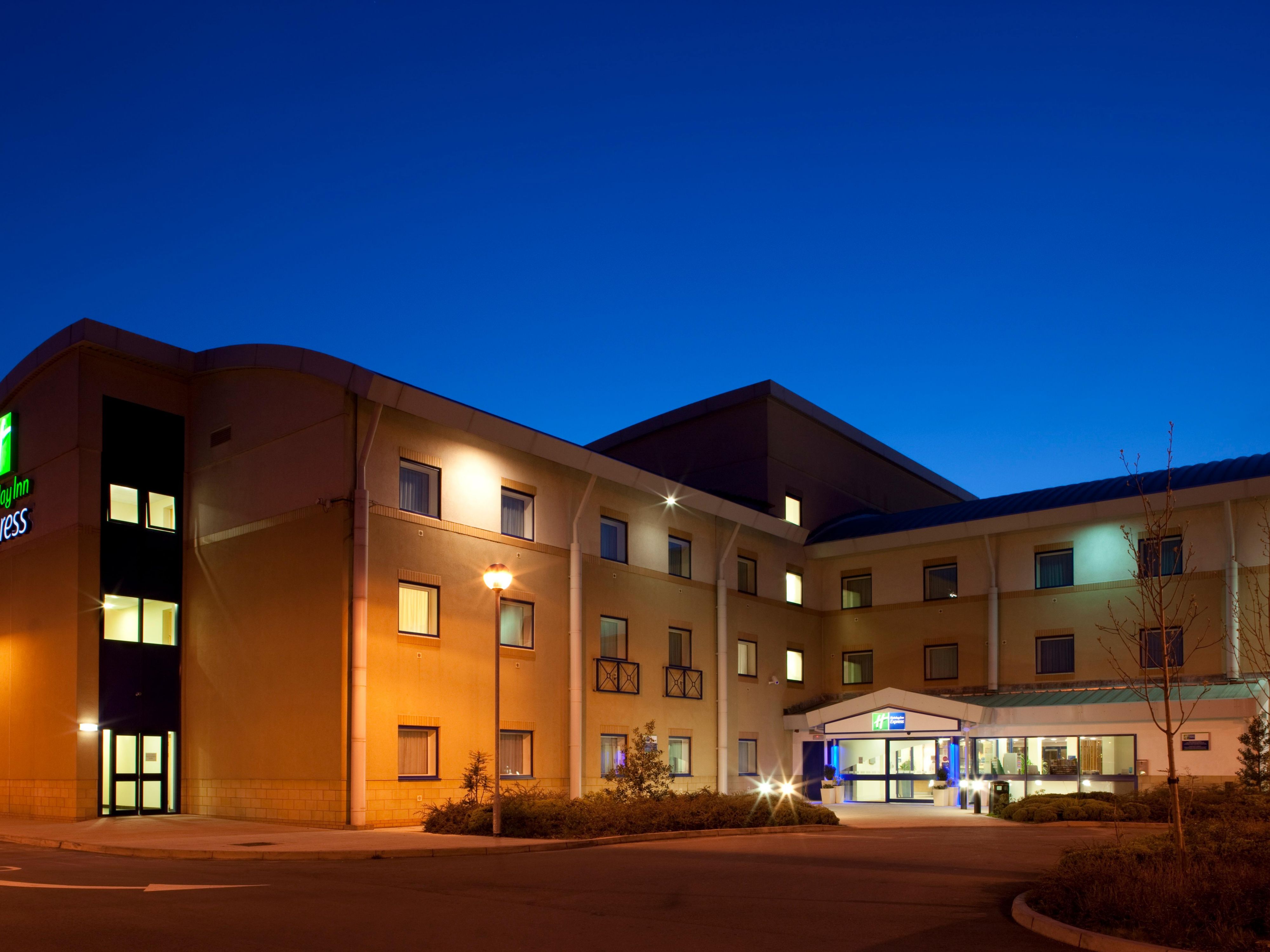 External View of the hotel - Night