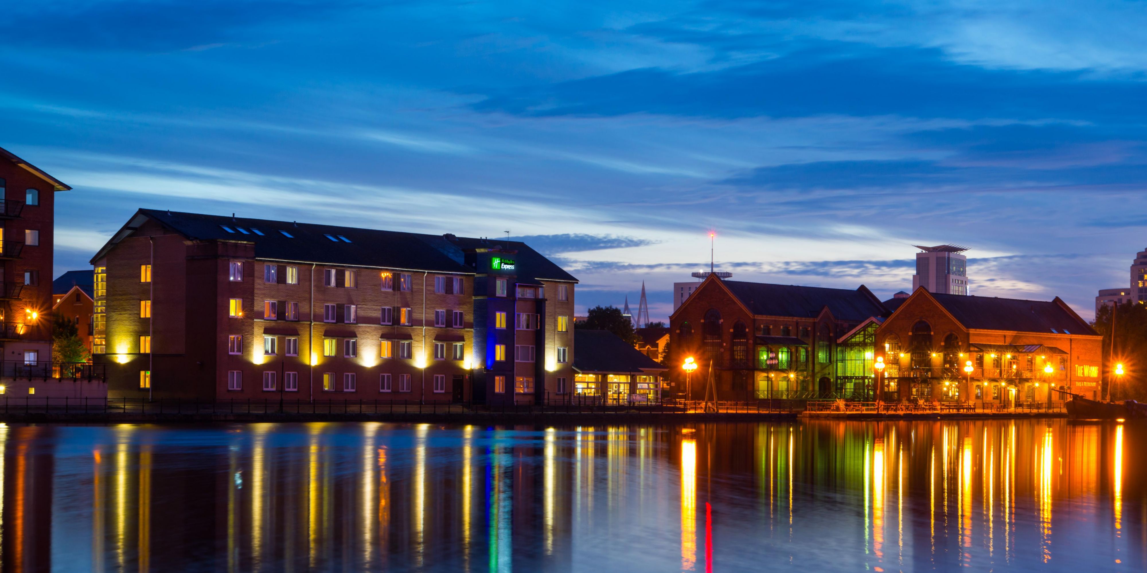 Holiday Inn Express Cardiff Bay