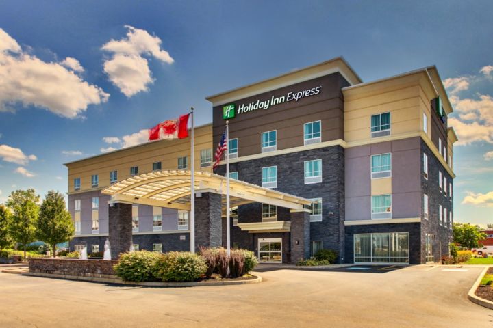 Holiday Inn Express Cheektowaga North East