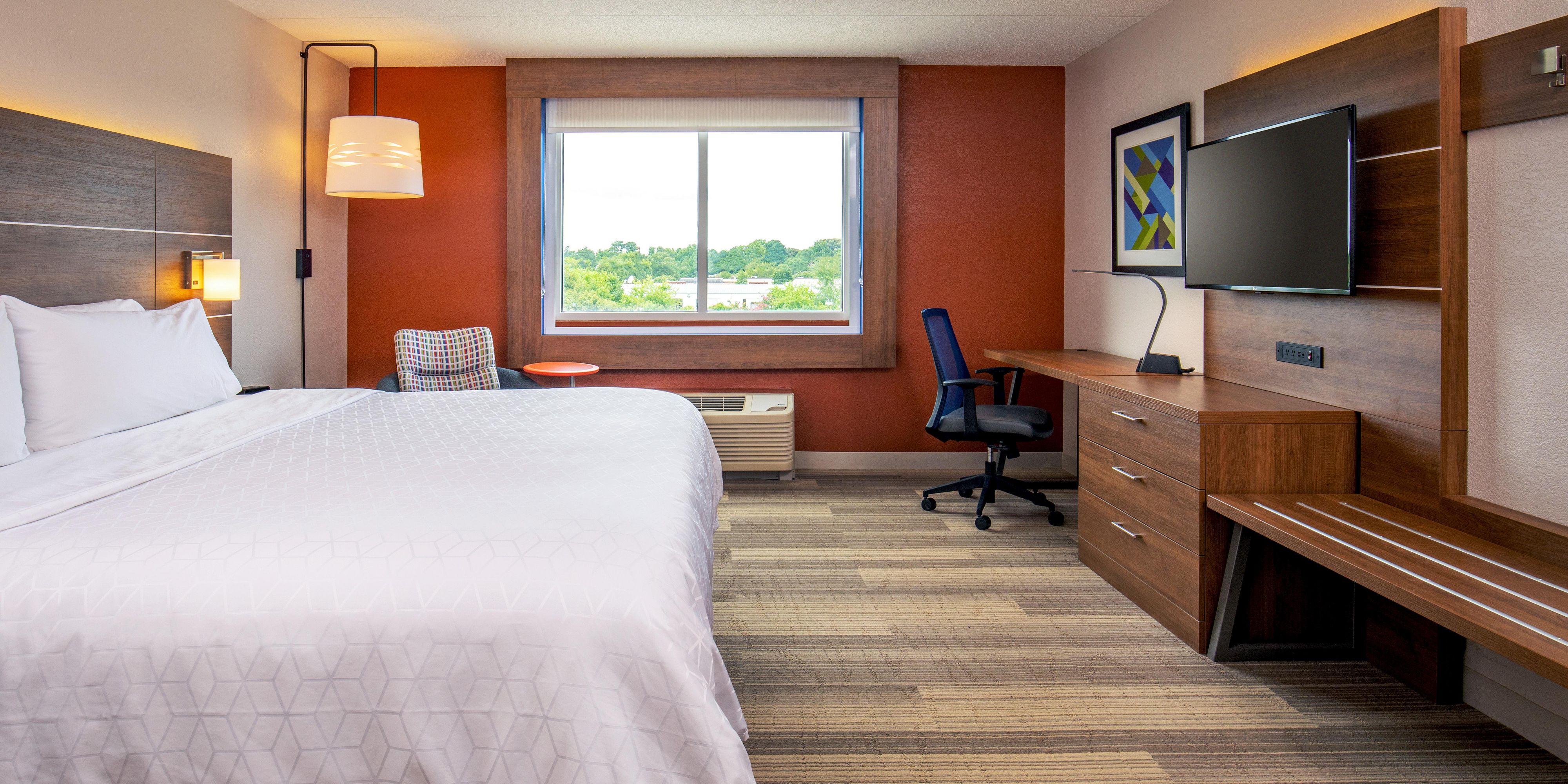 Chesapeake Greenbrier Hotel Near Norfolk And Virginia Beach Holiday Inn Express Chesapeake Norfolk