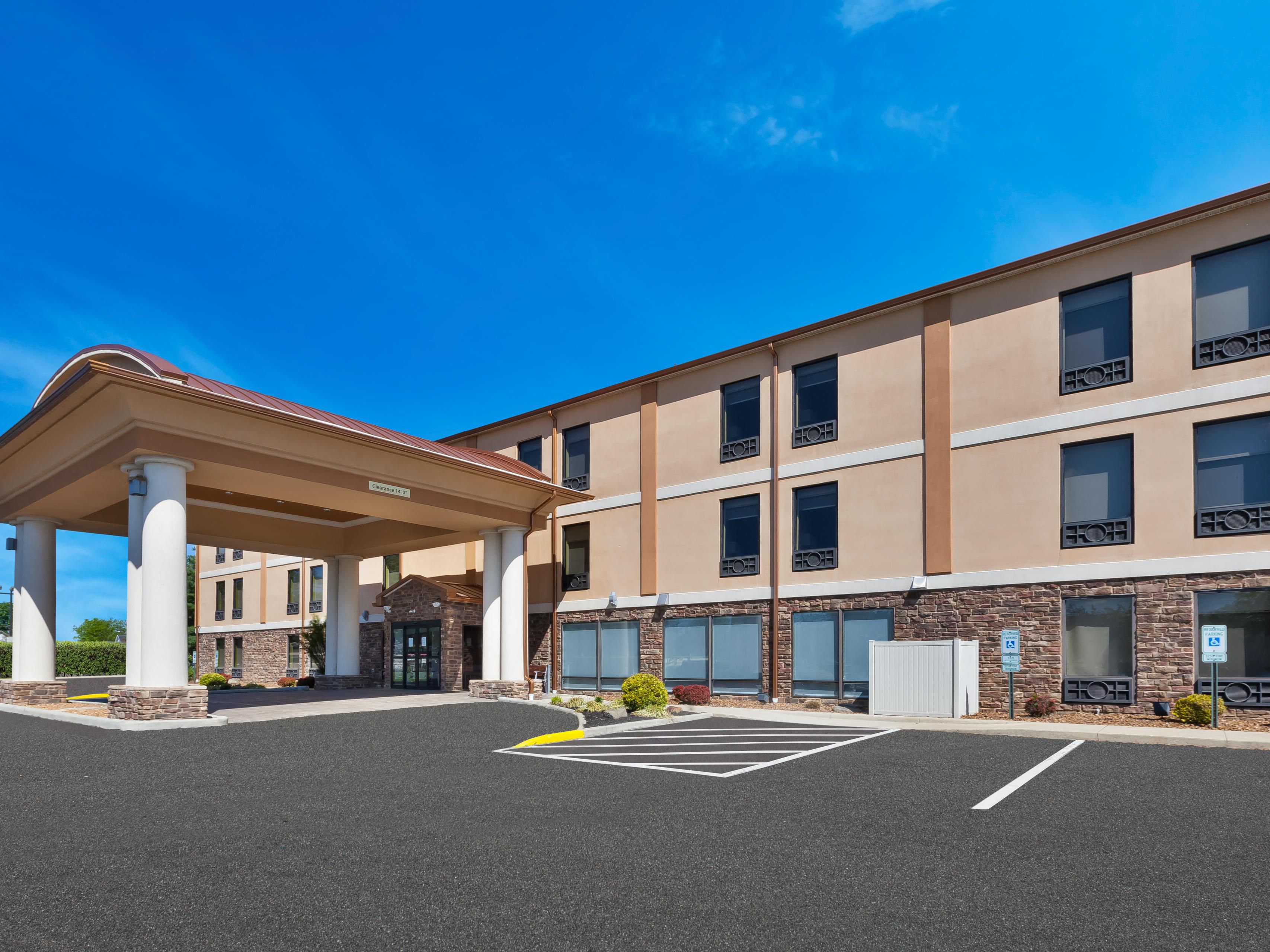 Affordable Hotels in Chillicothe Ohio Holiday Inn Express