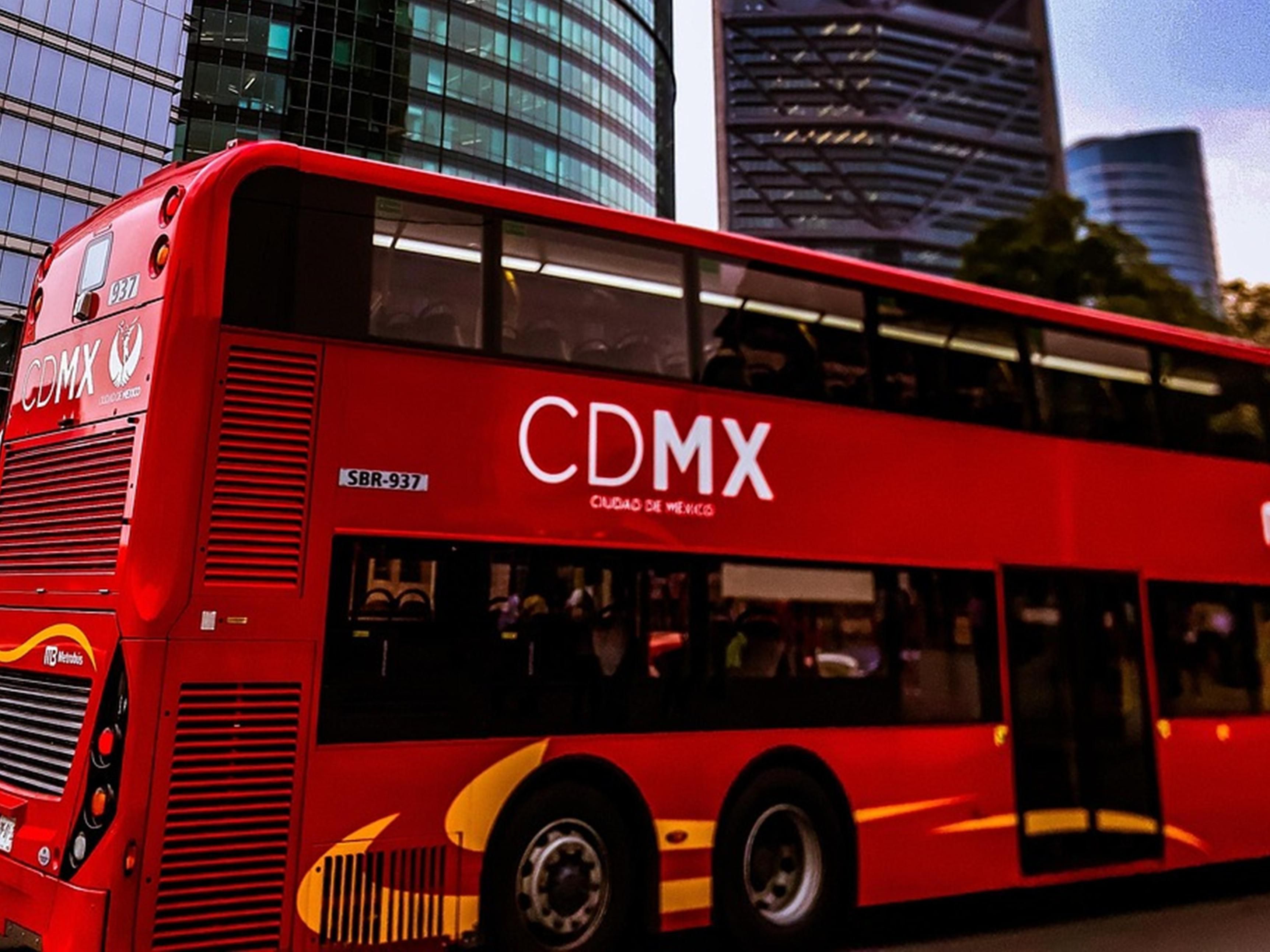 The Holiday Inn Express Mexico Condesa's location and public transportation connections make it easy to access different parts of the city.