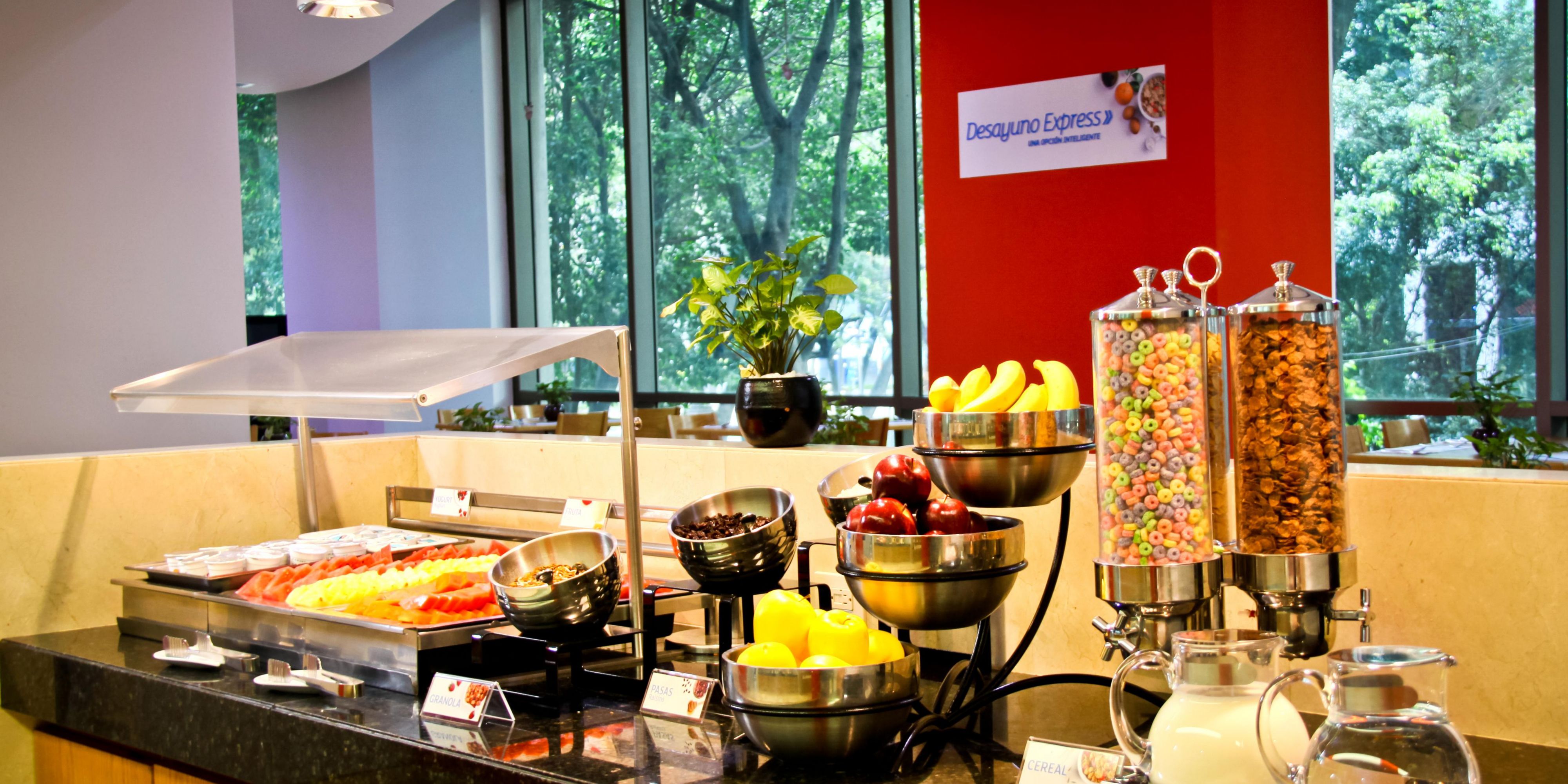 Start your day with our free Express Start Breakfast, enjoy juices, coffee, cereal, fruits, eggs, beans and different traditional dishes.