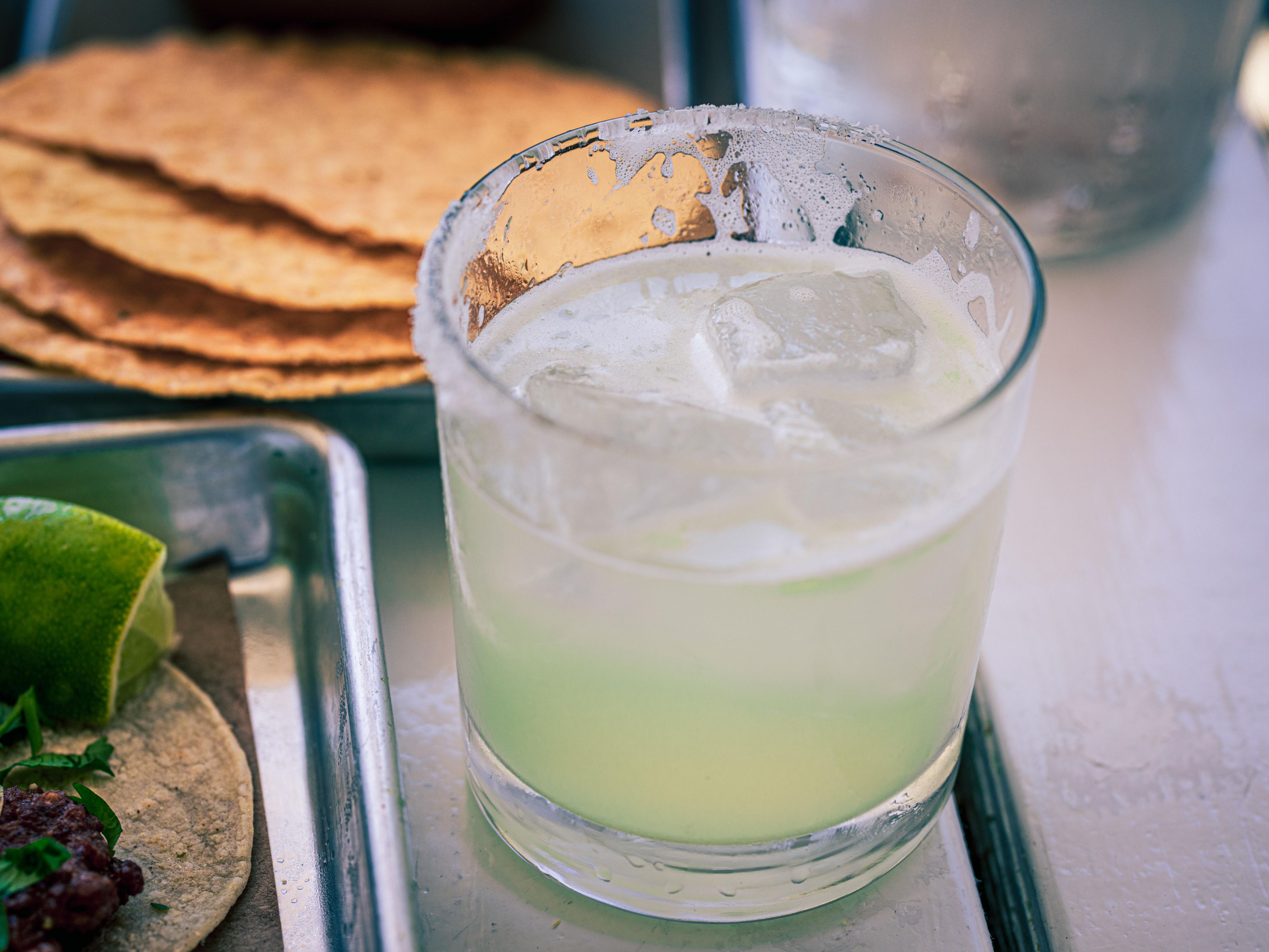 Located adjacent to the hotel, La Fiesta Restaurant offers high-quality Mexican and Latin cuisine that reflects the ever-evolving tastes of the neighborhood. From old-world recipes to handcrafted organic dishes, every bite is vibrant and flavorful. Don’t miss the fresh grapefruit, cucumber, or pineapple margaritas.