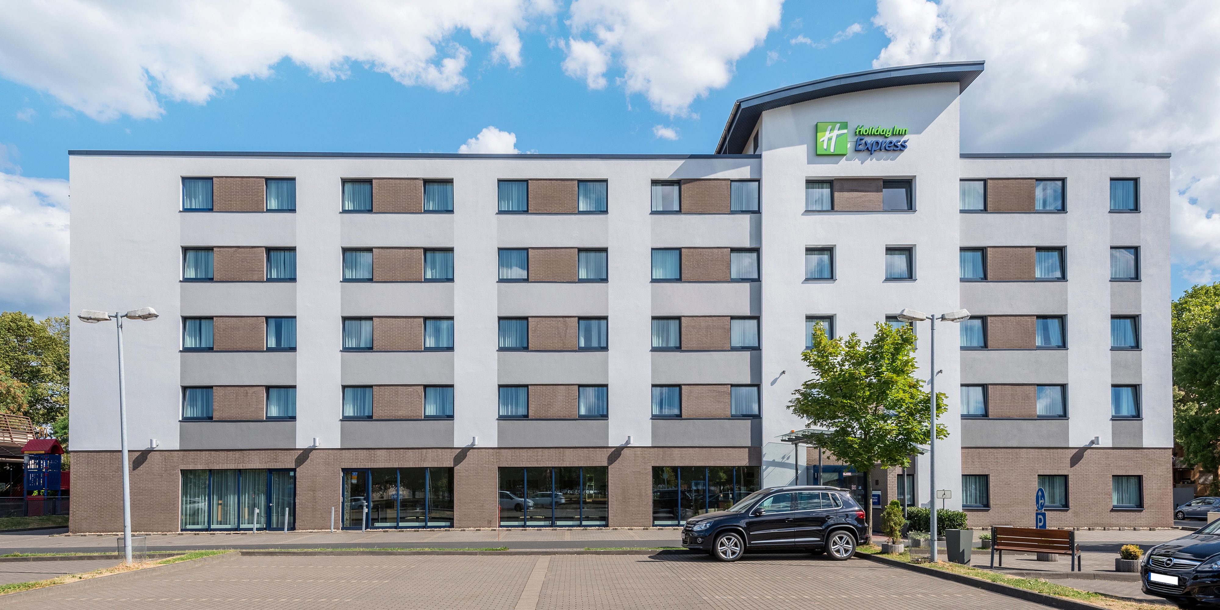 Hotels In Muelheim Cologne Holiday Inn Express Cologne Muelheim