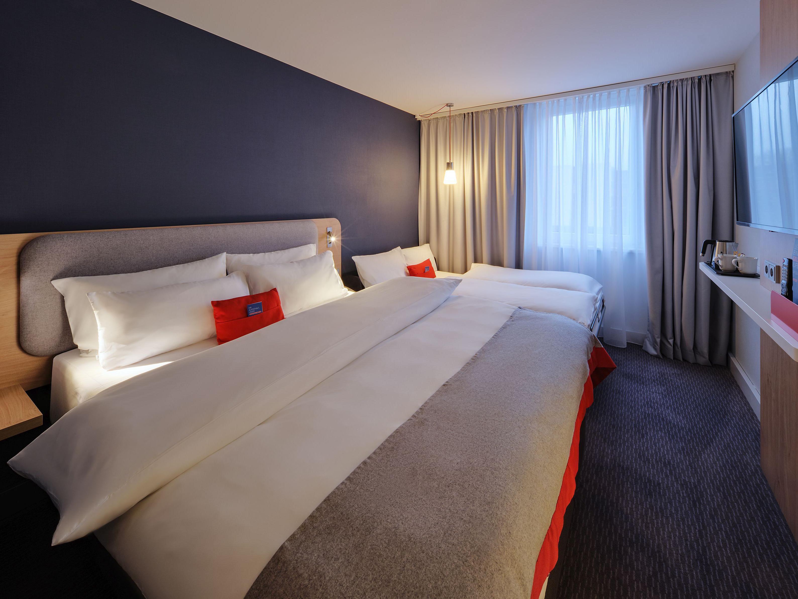 Come and enjoy our family rooms for a unique family experience. There’s space for you to unwind for up to two adults in this queen-bedded room and one child to sleep in the sofa bed (1.20m x 2.00m). Our complimentary Wi-Fi will keep you connected. The room is equipped with air conditioning, a flat-screen TV, USB ports and a mobile desk.