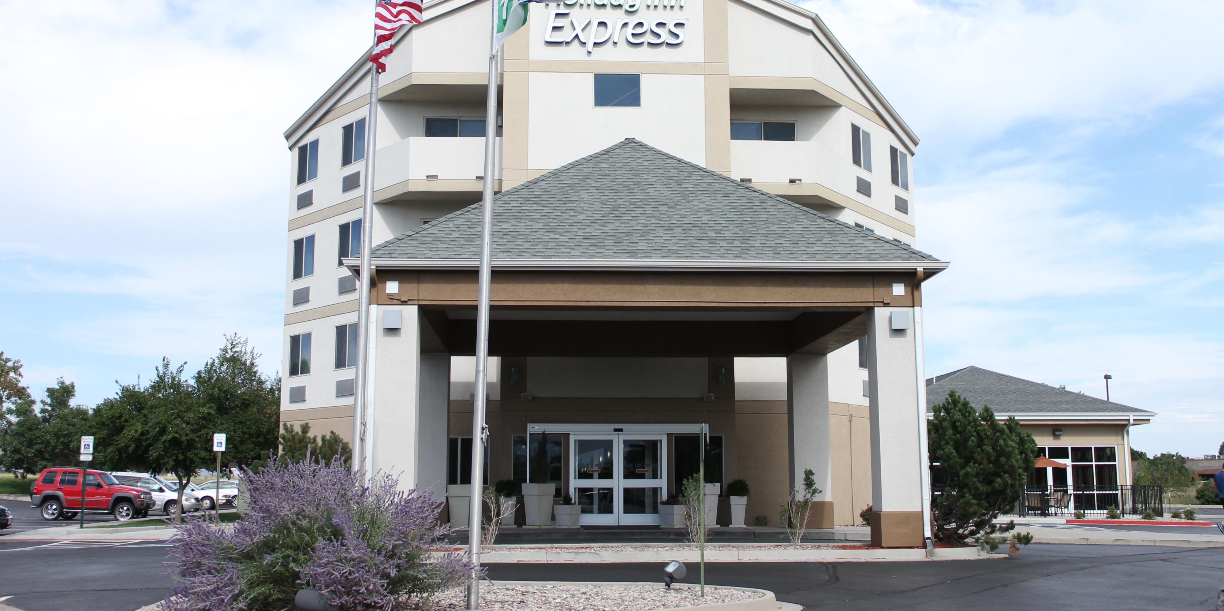 Holiday Inn Express & Suites Colorado Springs Airport