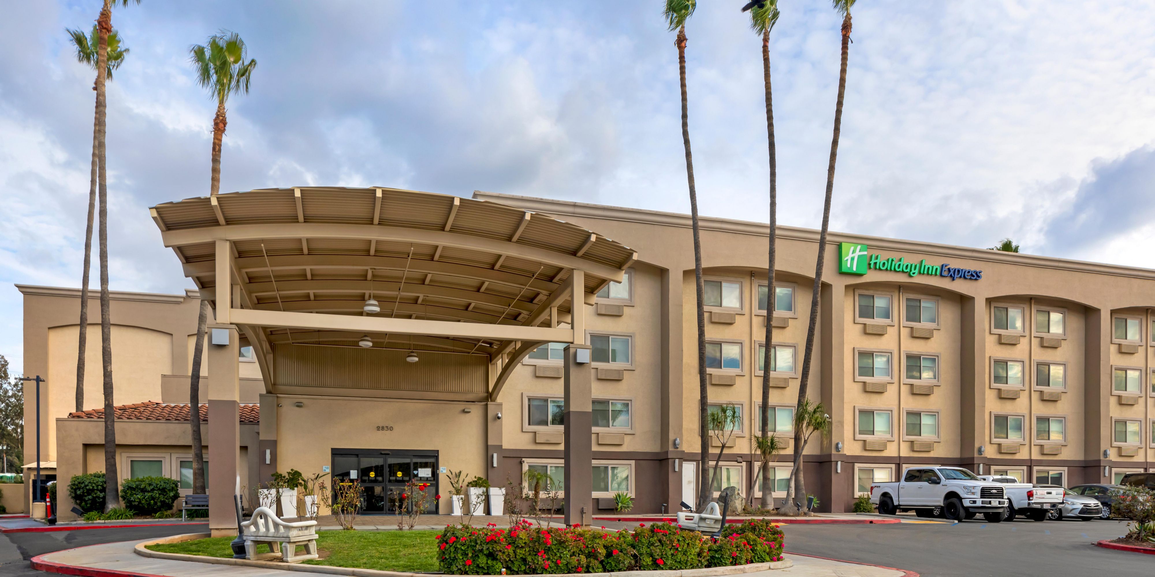 Holiday Inn Express Colton-riverside North - Colton,