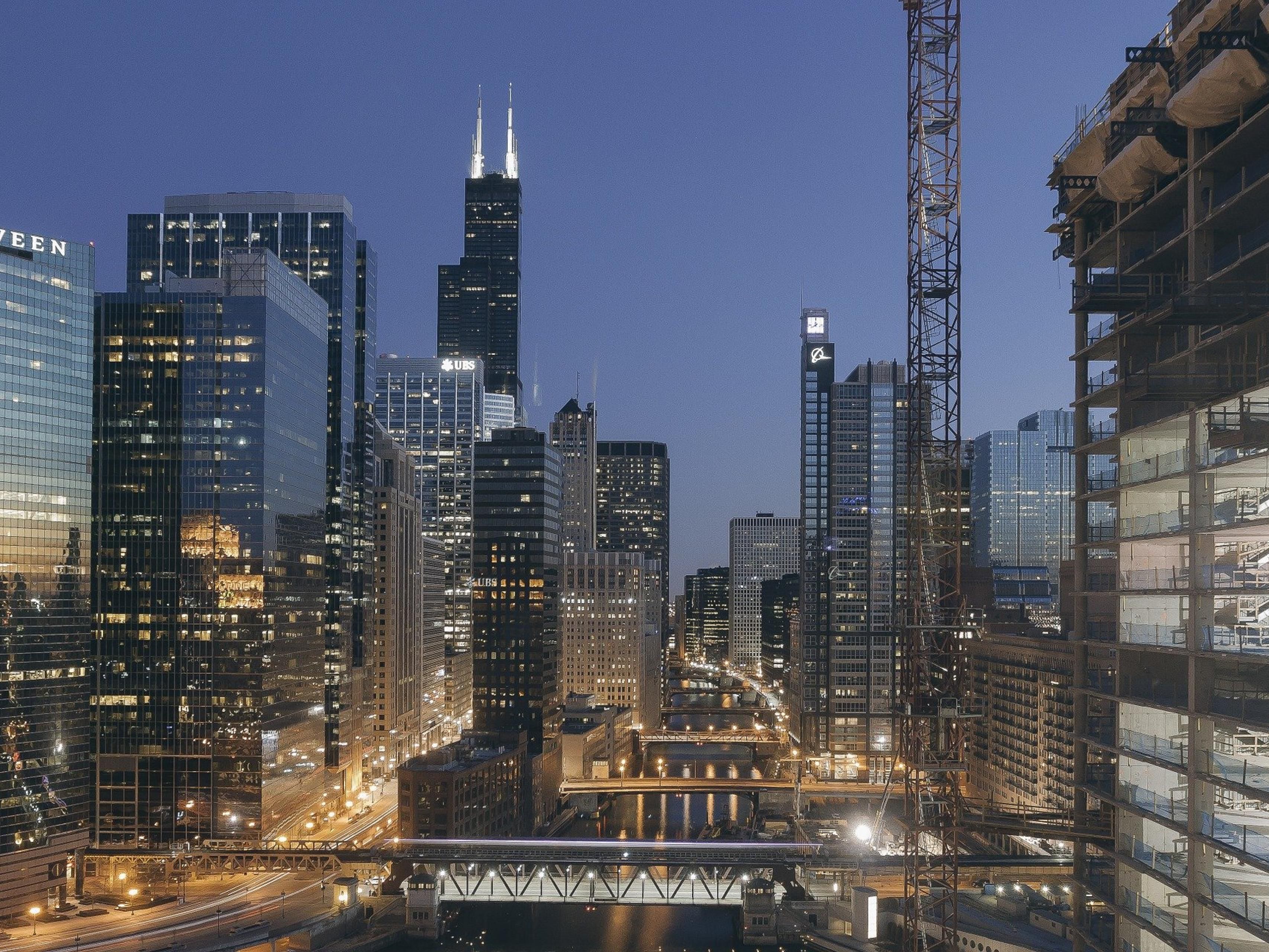 Talk to our front desk about the best way to get to downtown Chicago. If you are going into Chicago for a Festival, Concert or Game the train might be the best option. We are near two Metra Train Lines, both of which take you directly into downtown Chicago. 