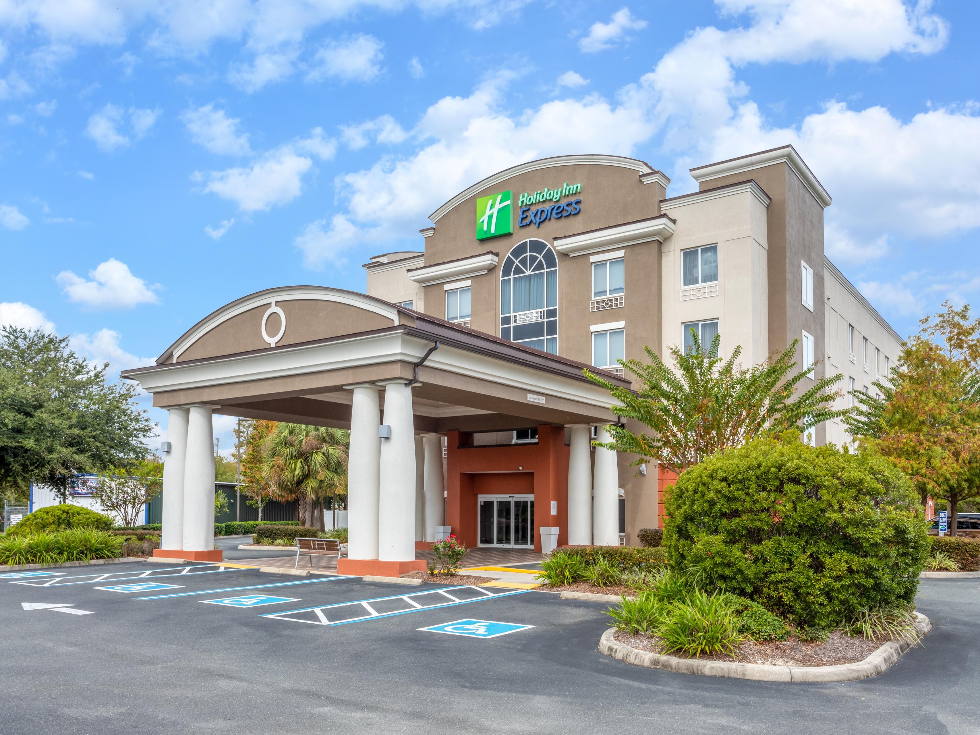 extended stay hotels in inverness fl