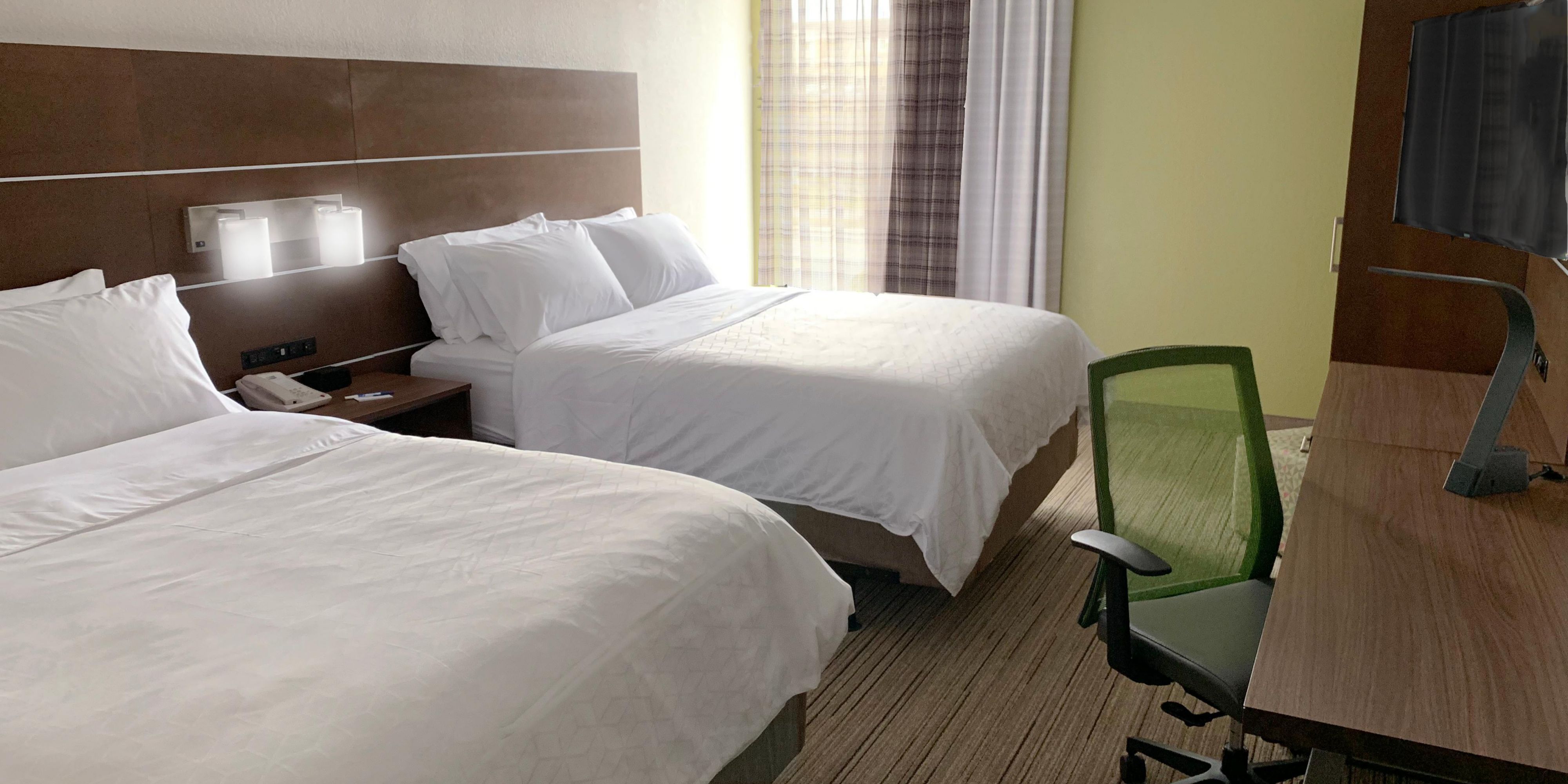 Our hotel has been renovated from top to bottom to bring you the bright and airy feel that you have come to expect with the new Holiday Inn Express design.  Enjoy modern rooms with ample outlets/USB ports and an enlarged lobby with a separate breakfast seating area.